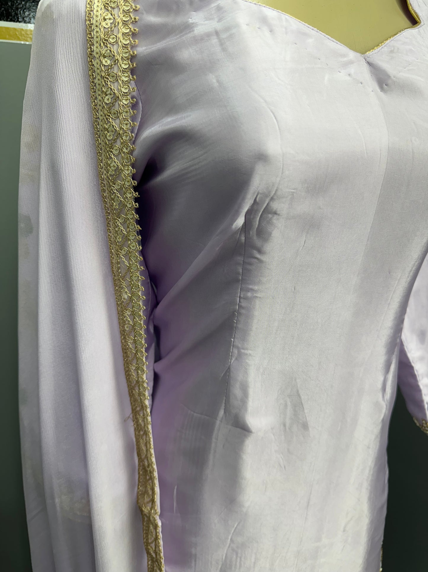 Jamni Kala Phul Salwar Suit