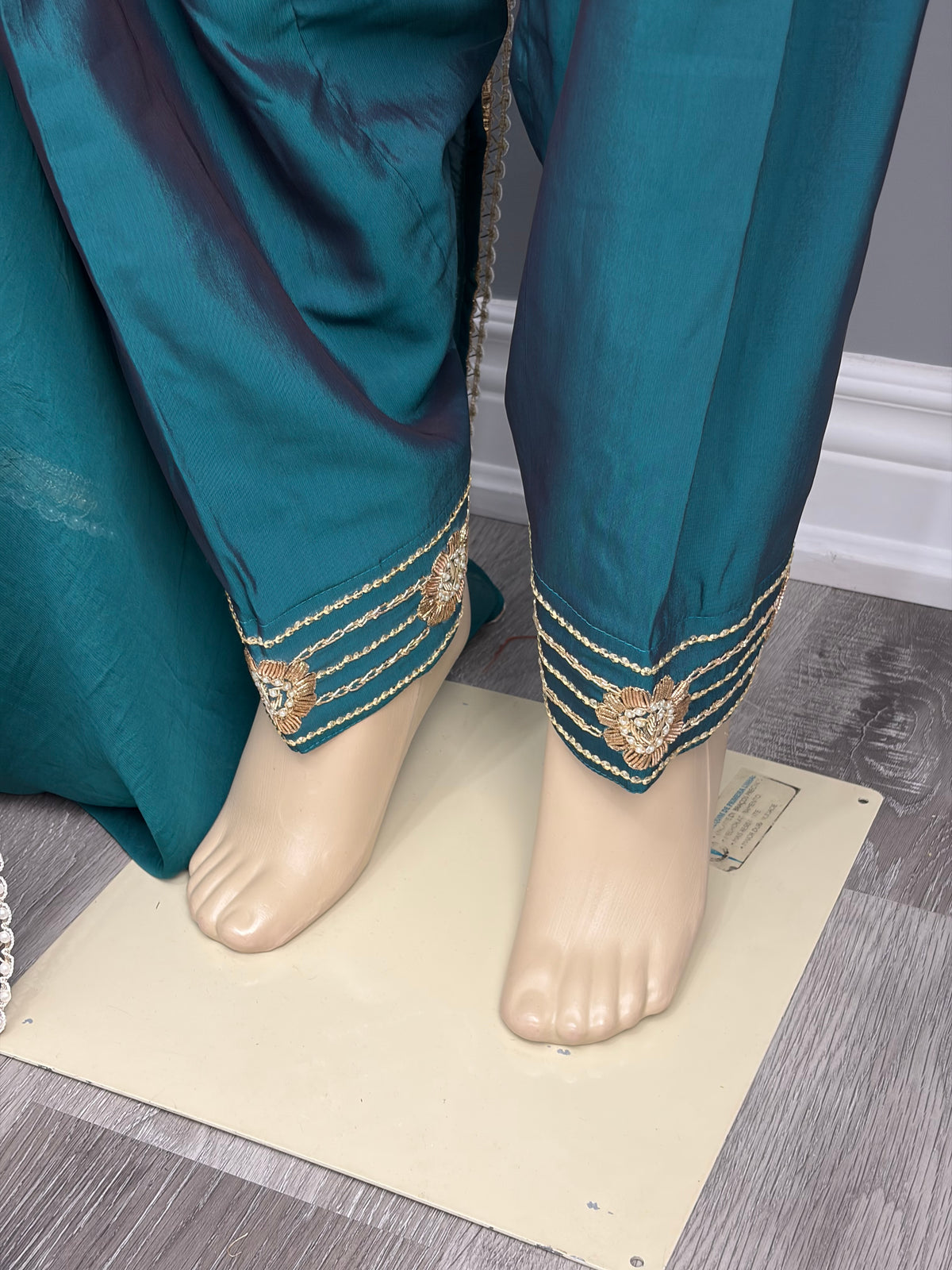 Dark Green Cross Silk Handwork Salwar Suit AK65-0326