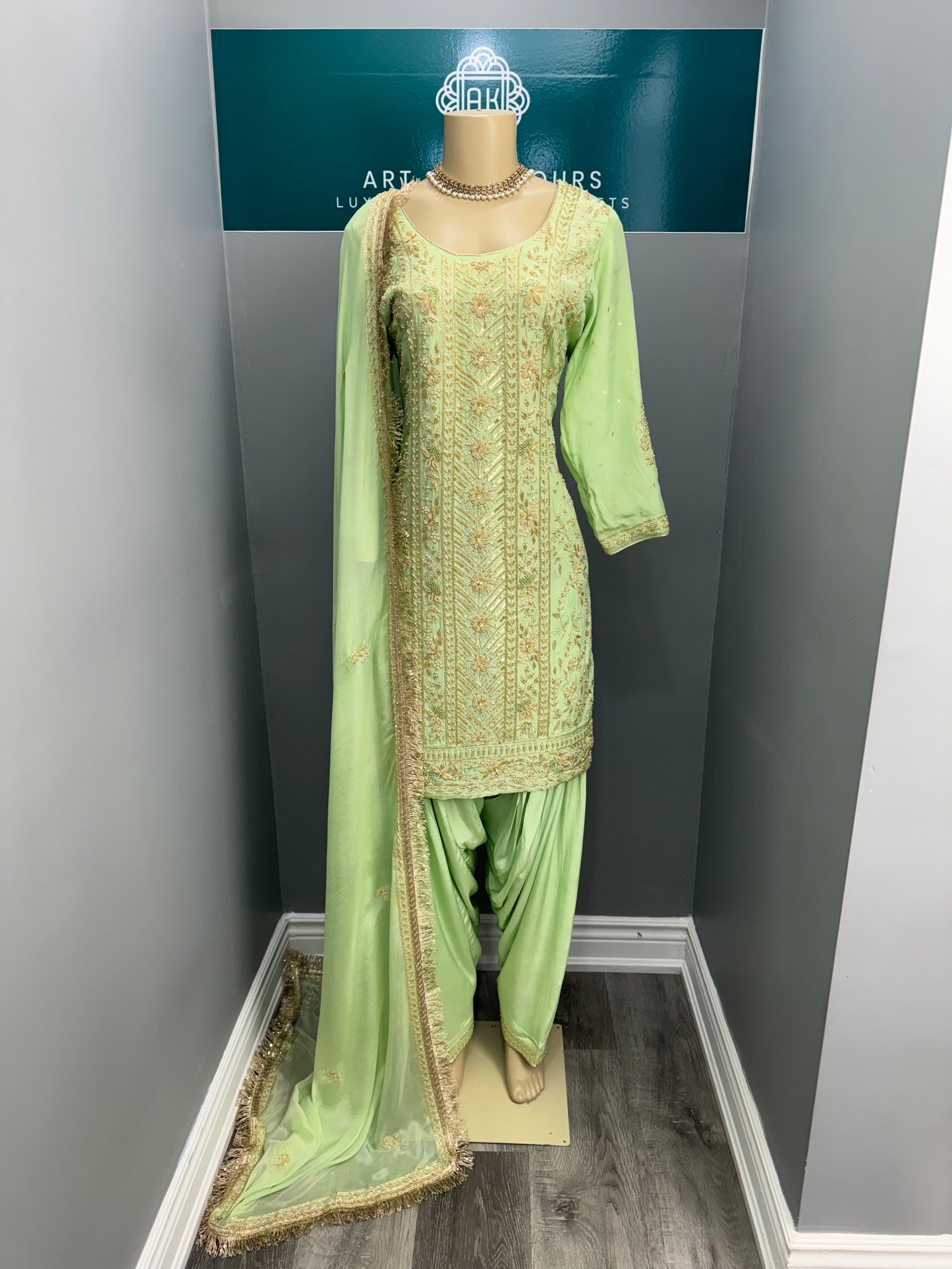 Salwar Suit