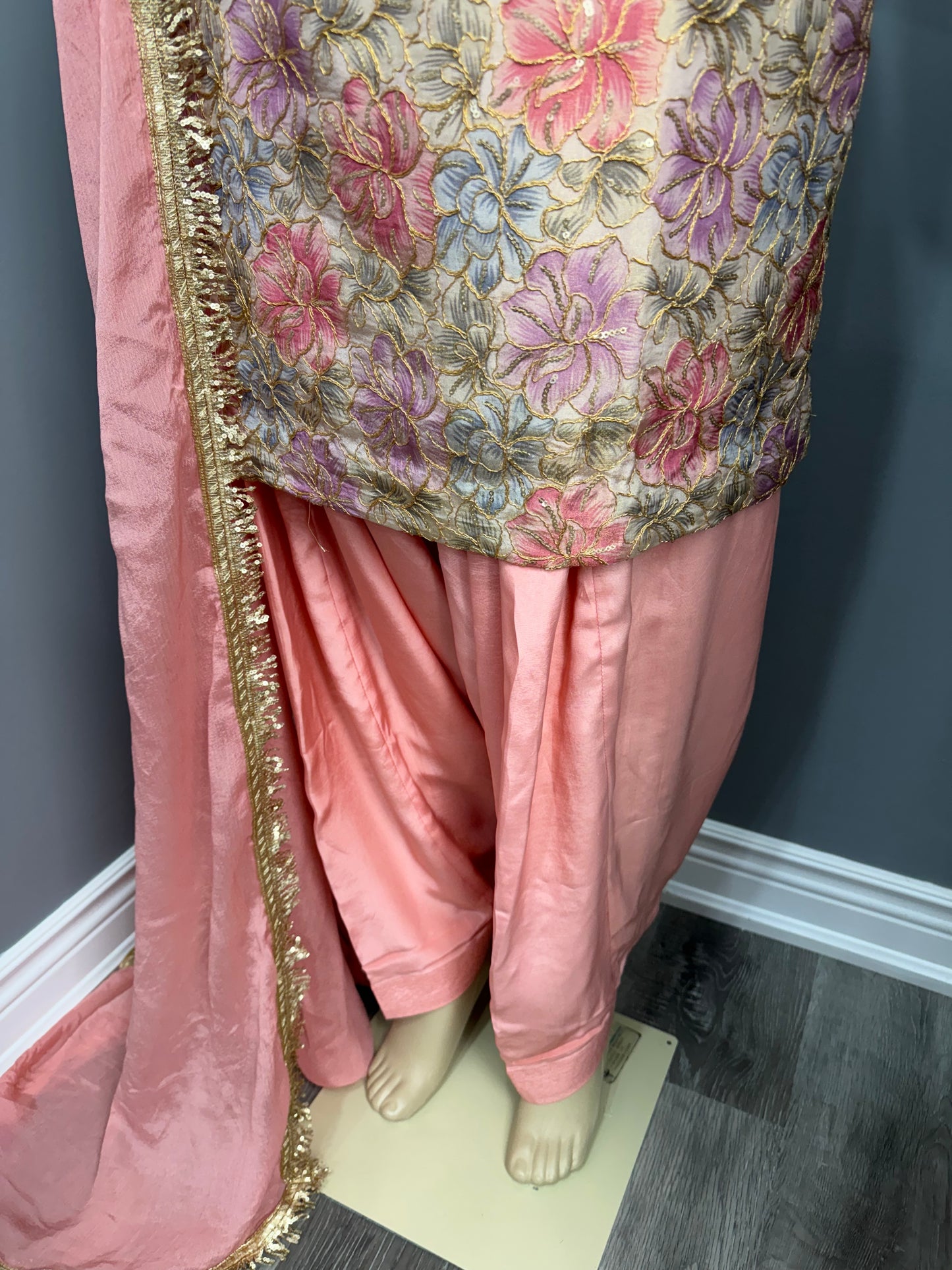Harman Shimmer Salwar Suit