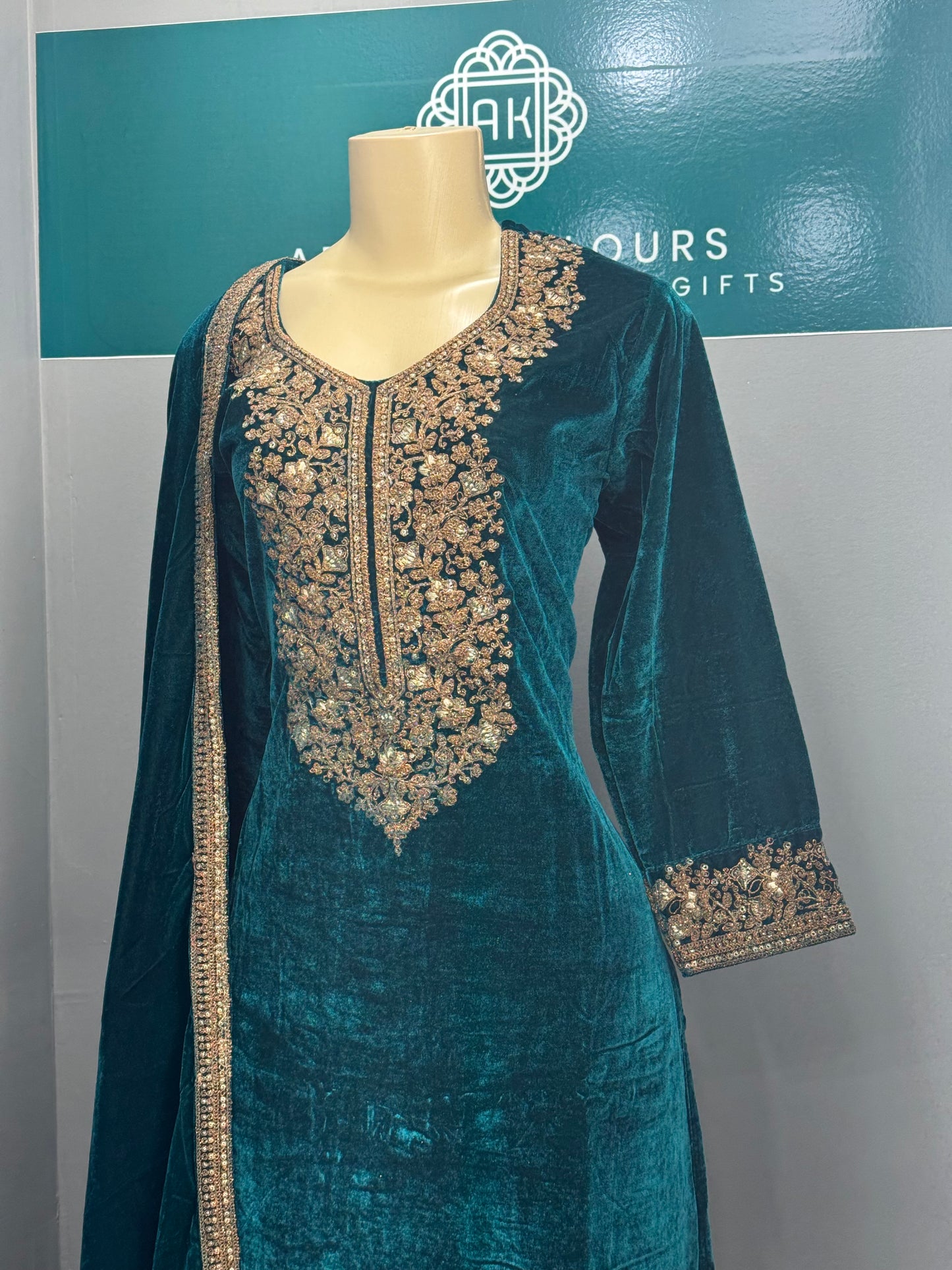 Teal Velvet Readymade Plazo Suit- AK7475-03