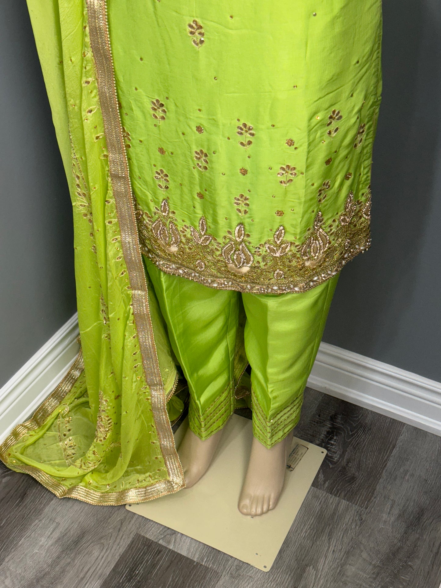 Handwork Pant Suit