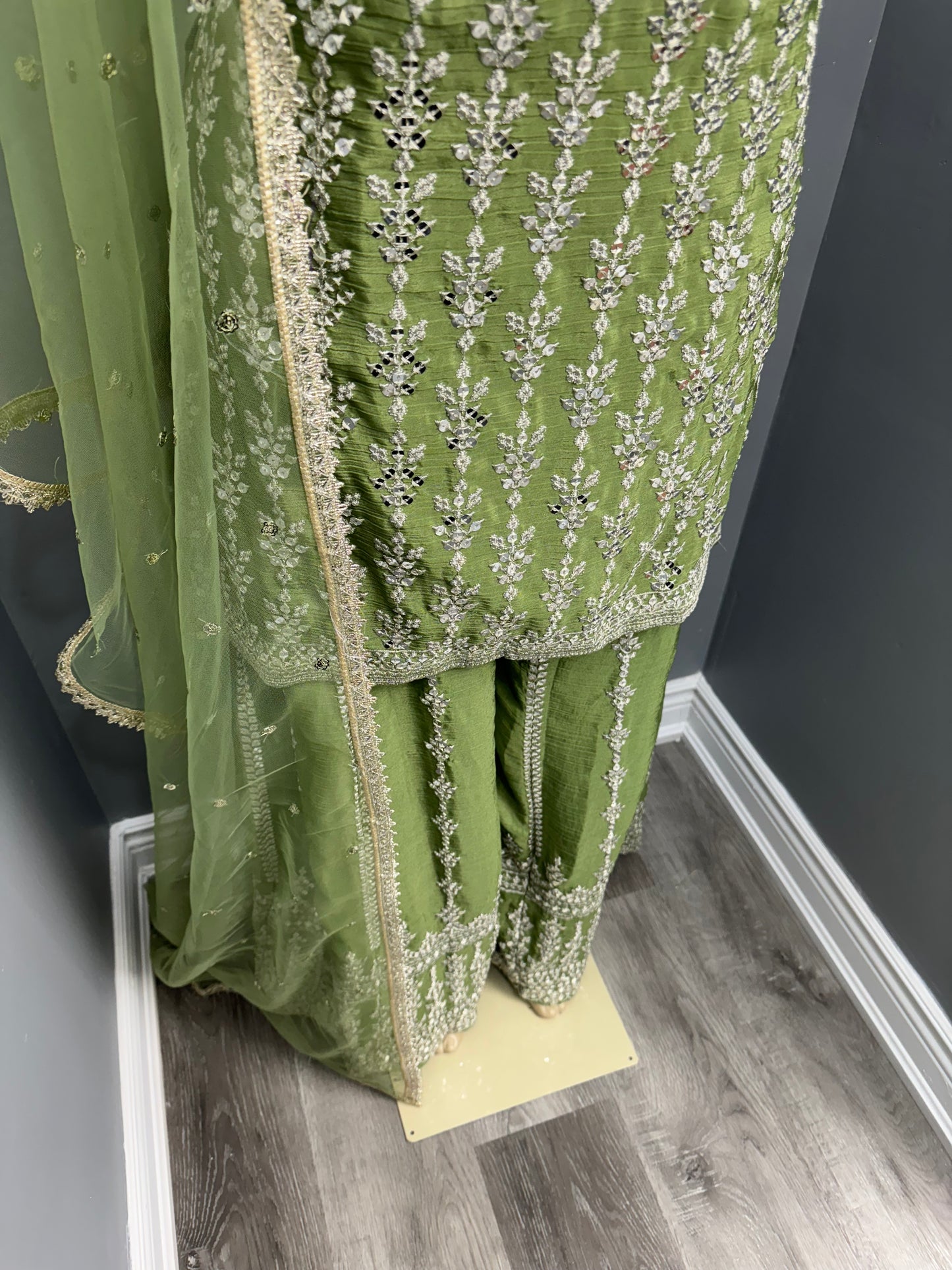 Jaansi Readymade Sharara Suit