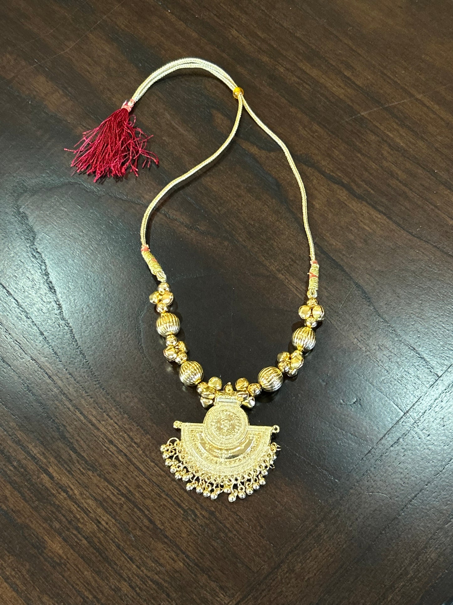 Golden Moon Kaintha
