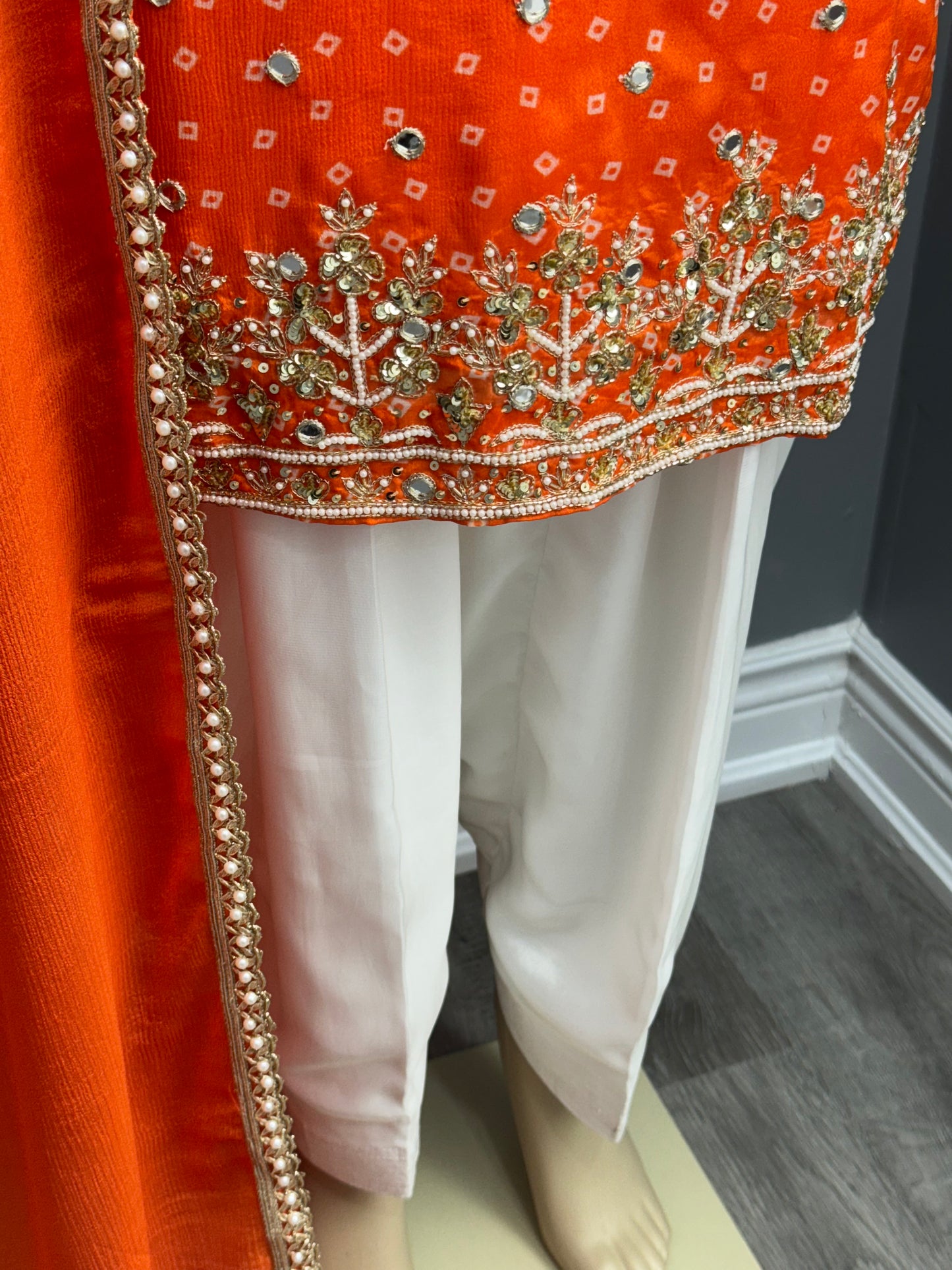 Bandhani Handwork Salwar Suit