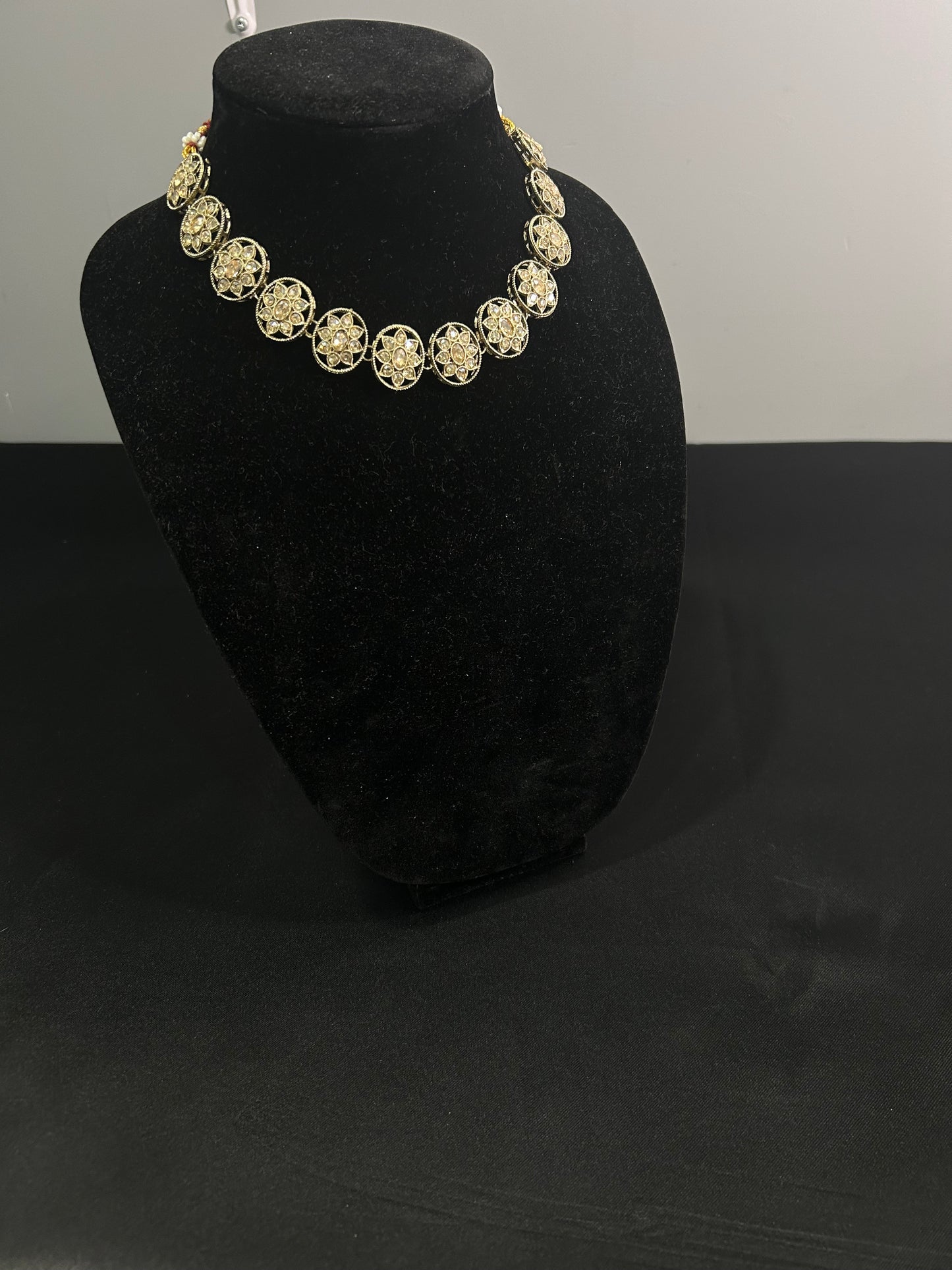 Praya Necklace Set