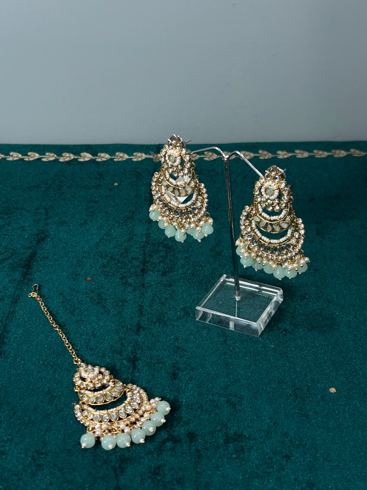 Mint Blue Arsh Earring Tikka Set