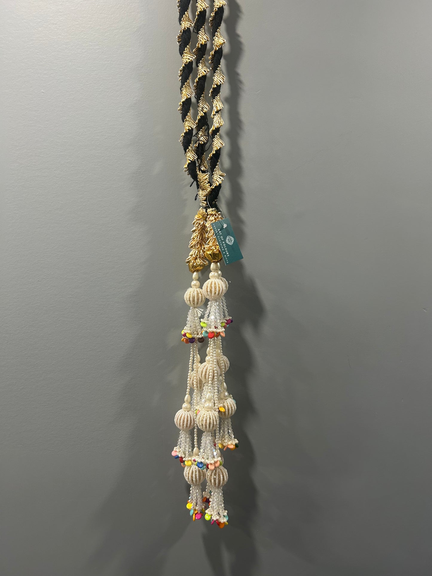 White Multicolour Pearl Parandi