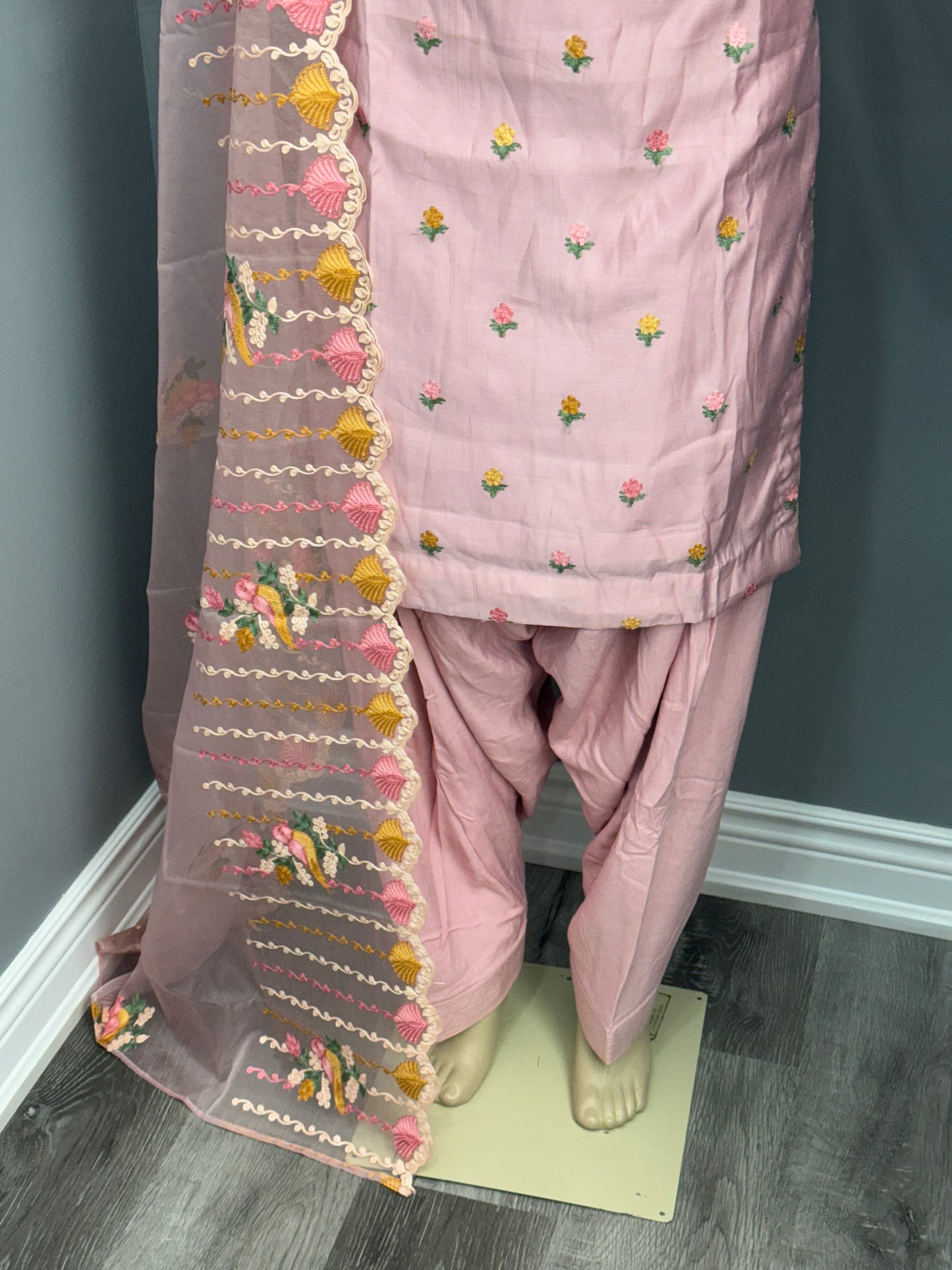 Thread Work Salwar Suit