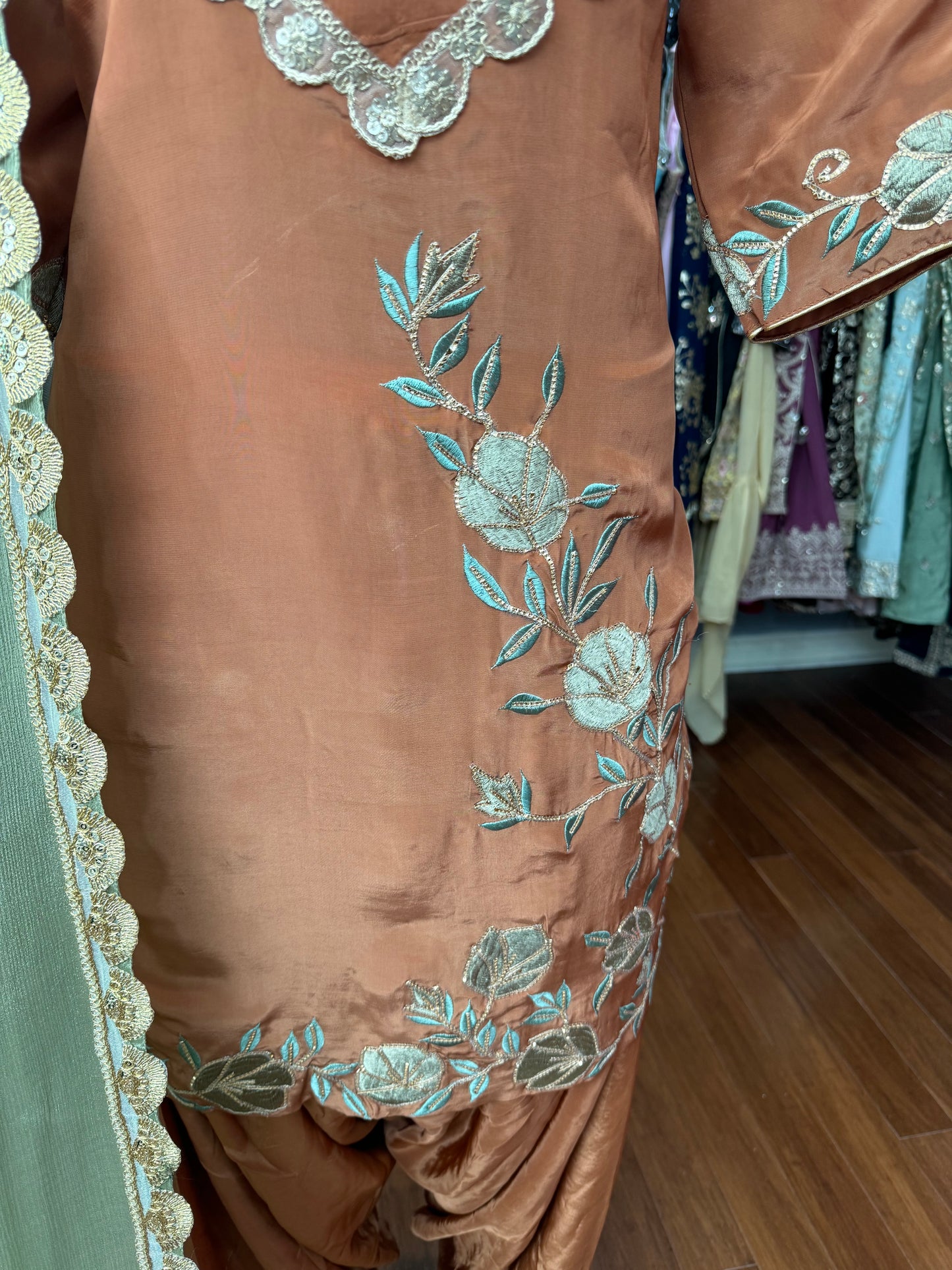 Thread Work Salwar Suit