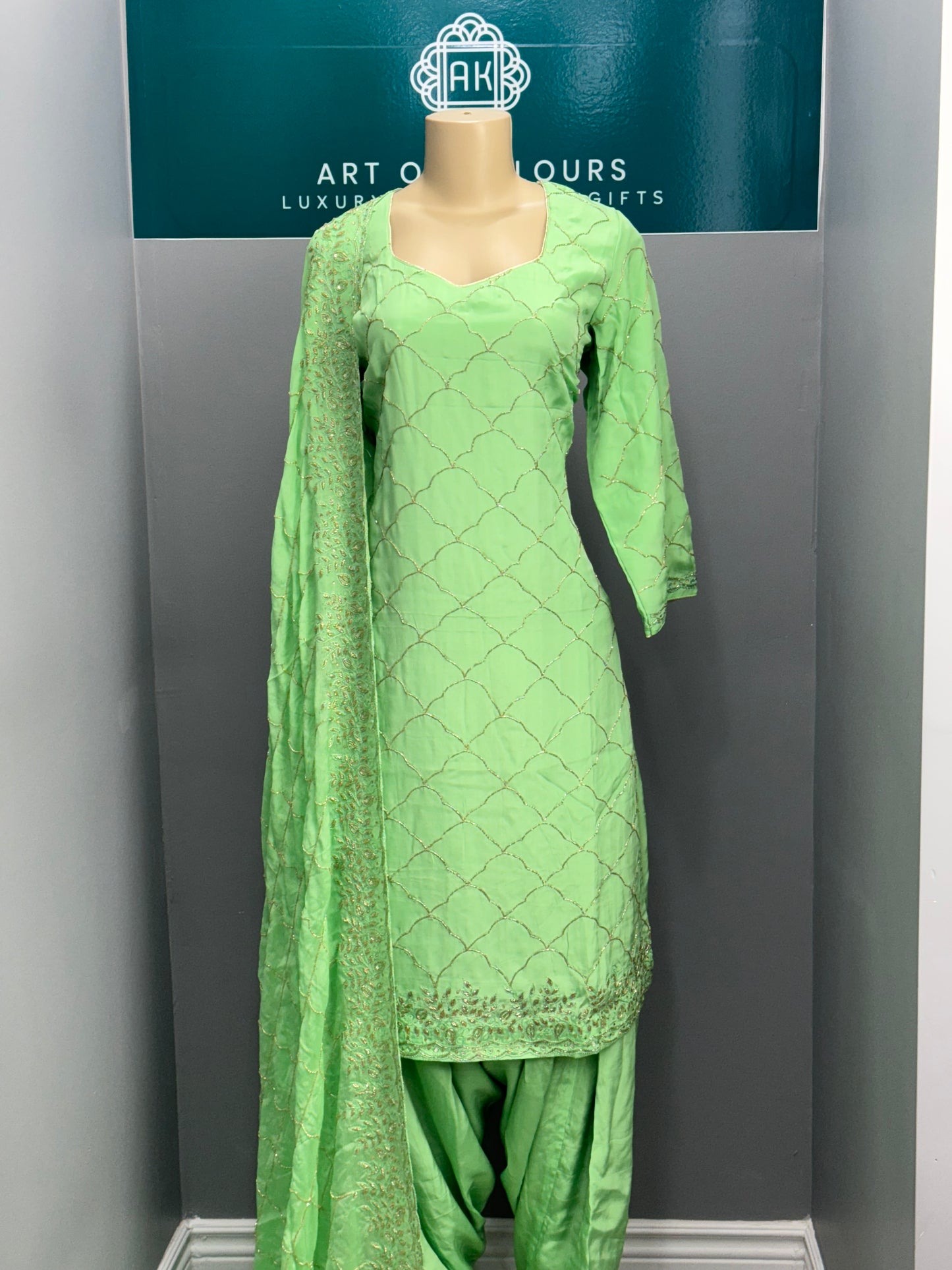 Pure Crepe Handwork Salwar Suit