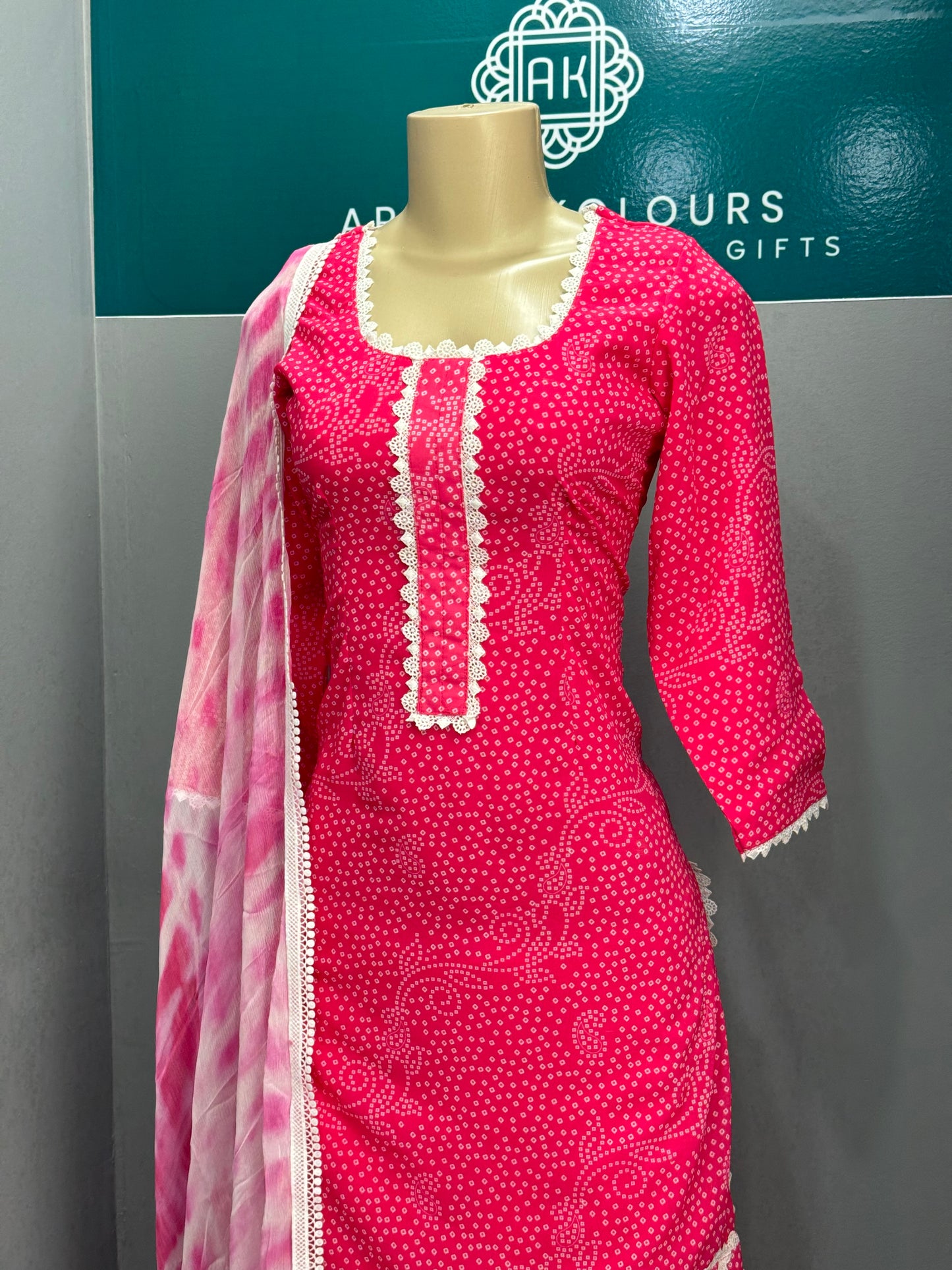 Printed Georgette Bandhani Salwar Suit