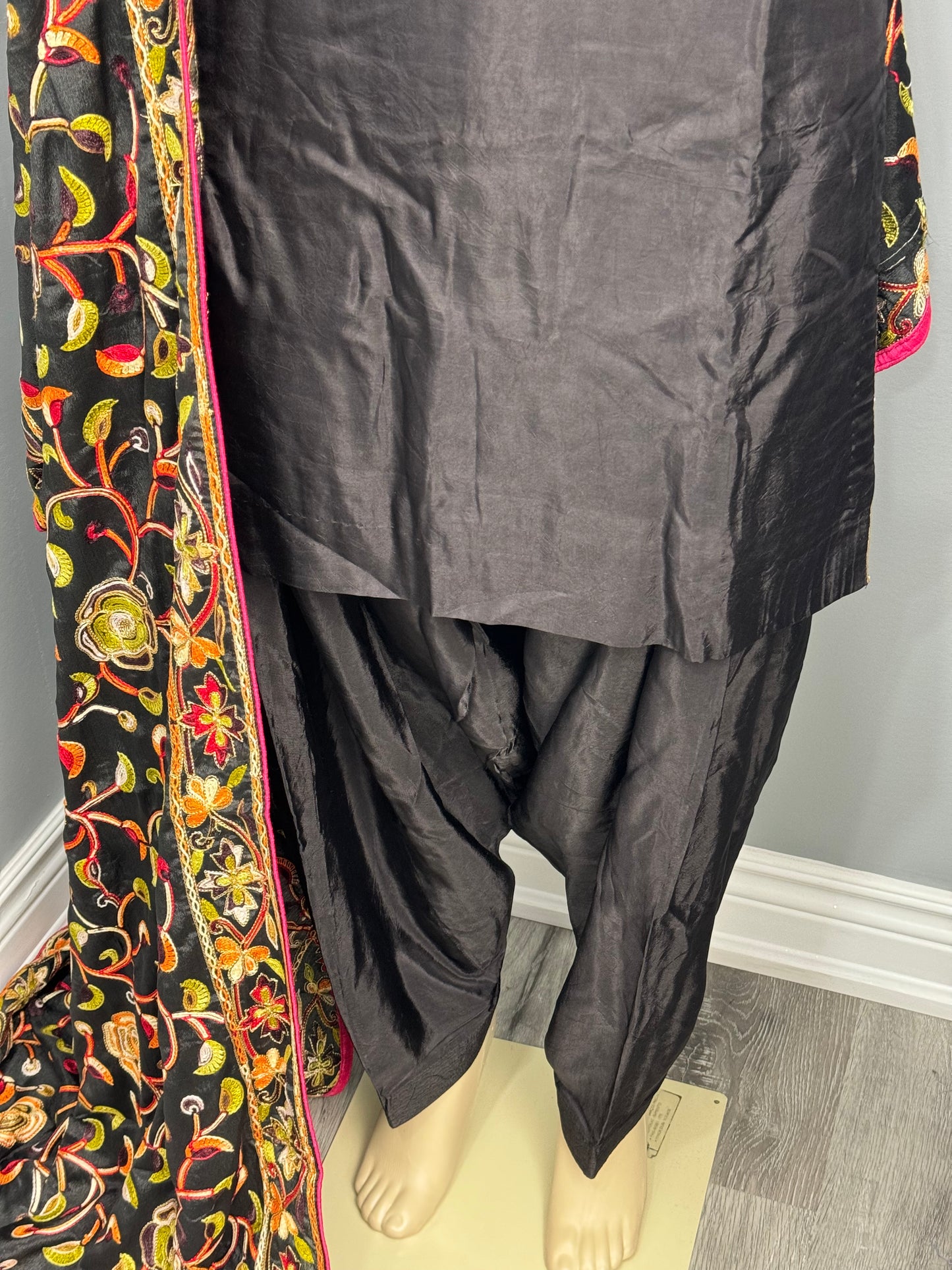 Plain Black Salwar Suit with Heavy Dupatta