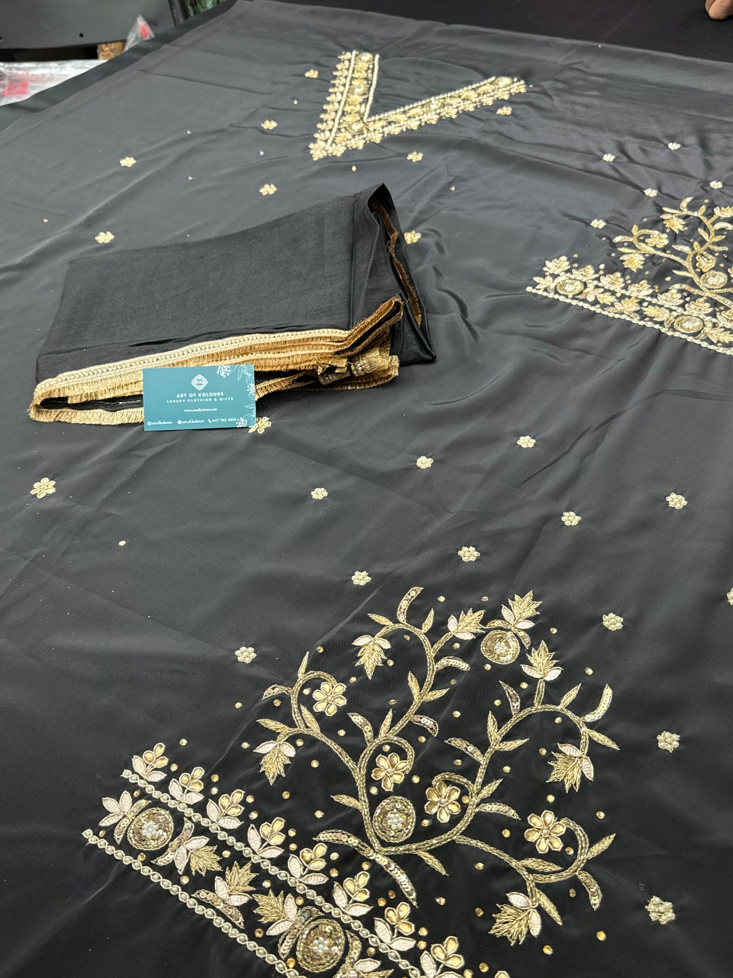 Kalanaar Handwork Unstitched Suit