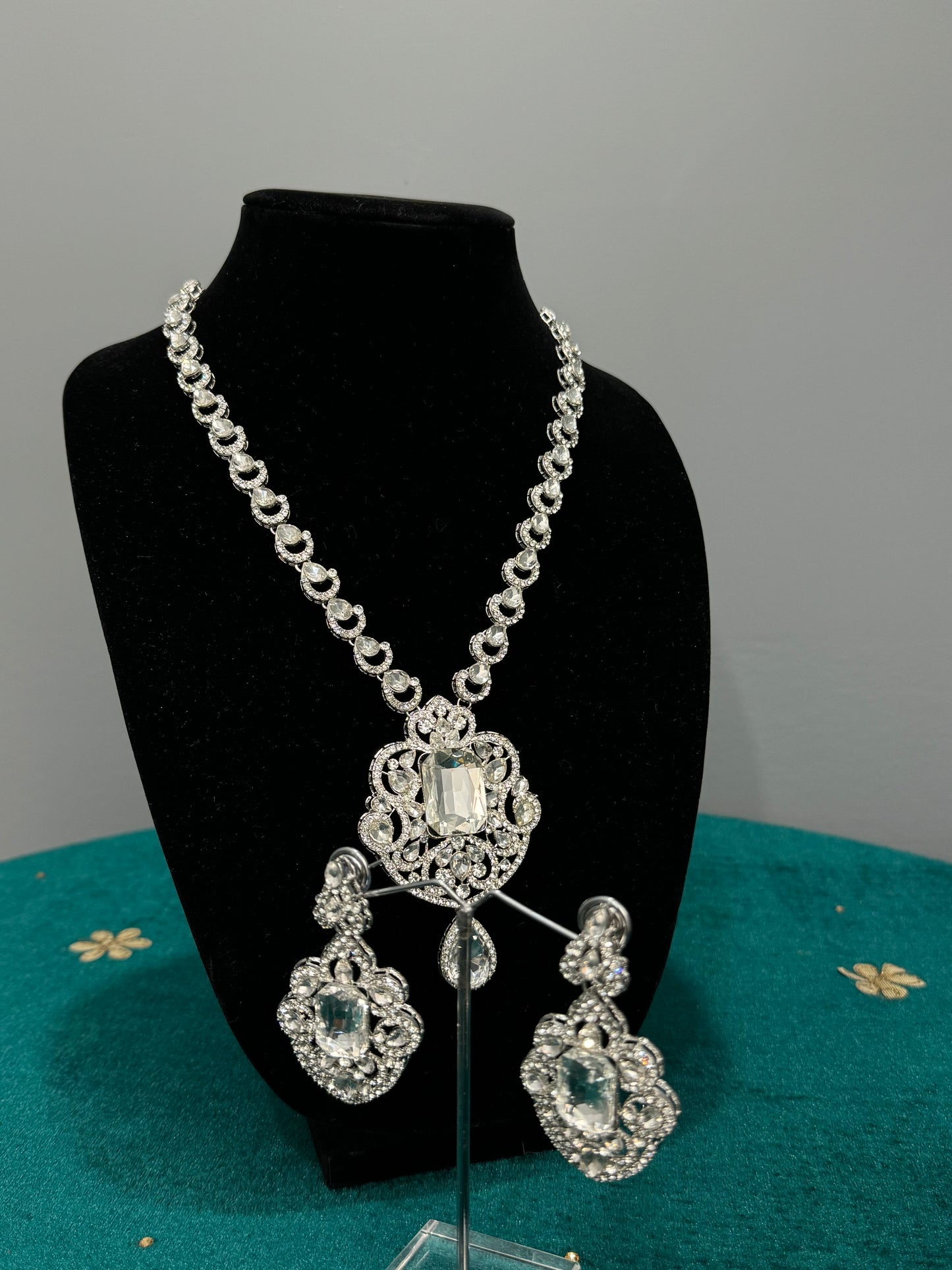 Luxury Crystal Necklace Set