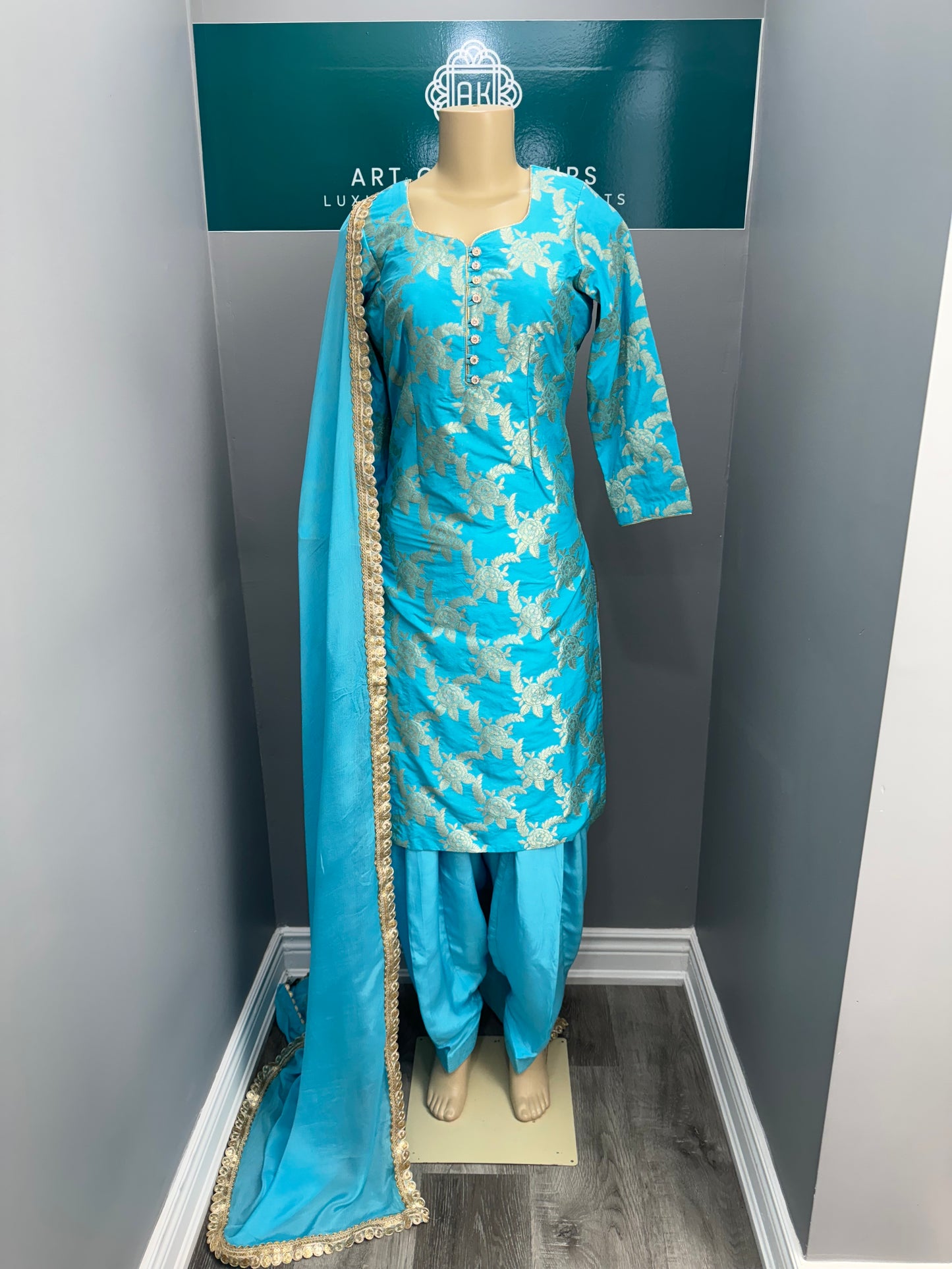 Banarsi Salwar Suit