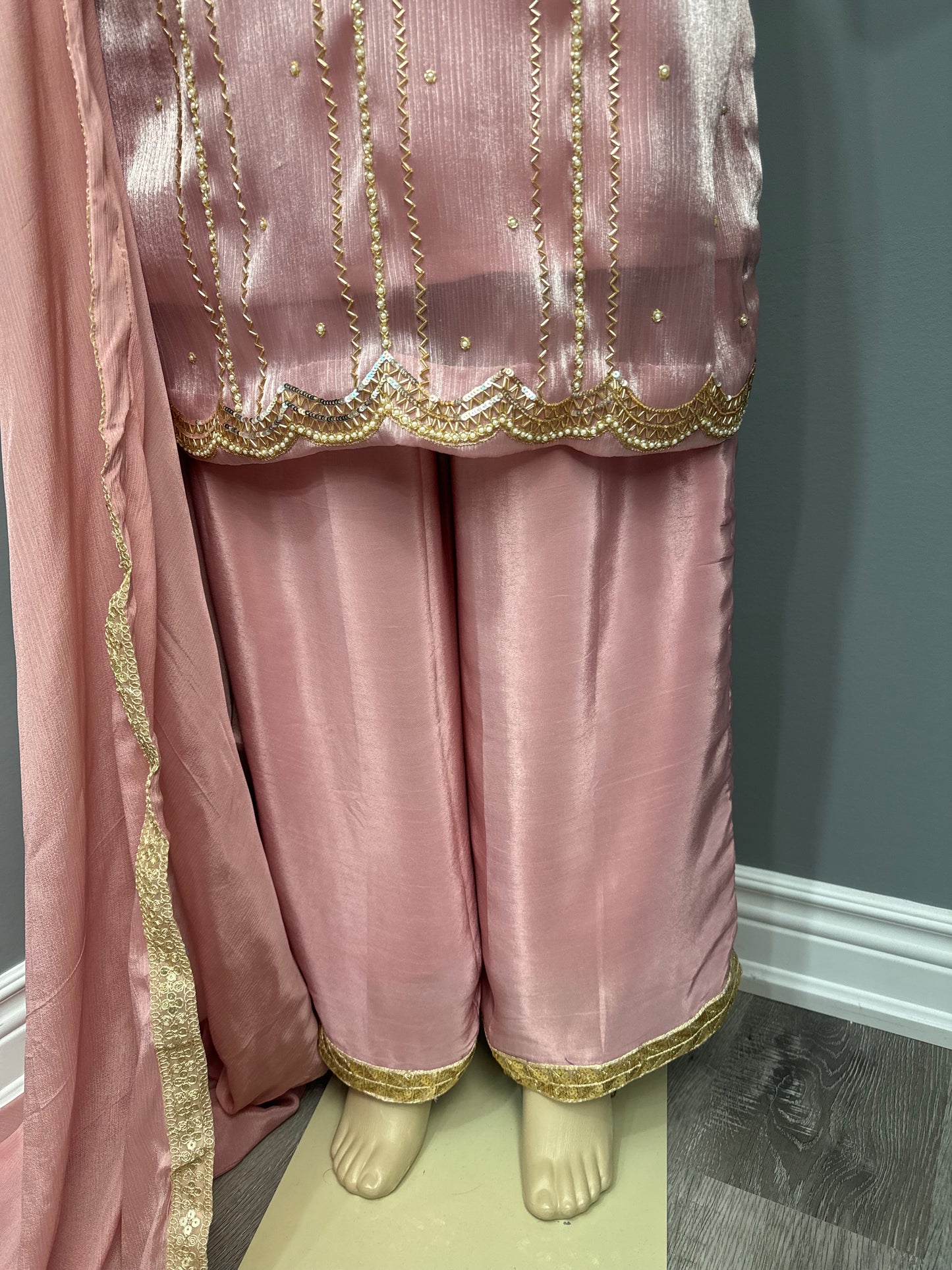 Rosy Kach Plazo Suit