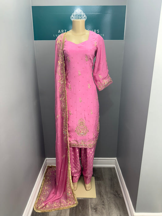 Noor E Gulabi Handwork Salwar Suit