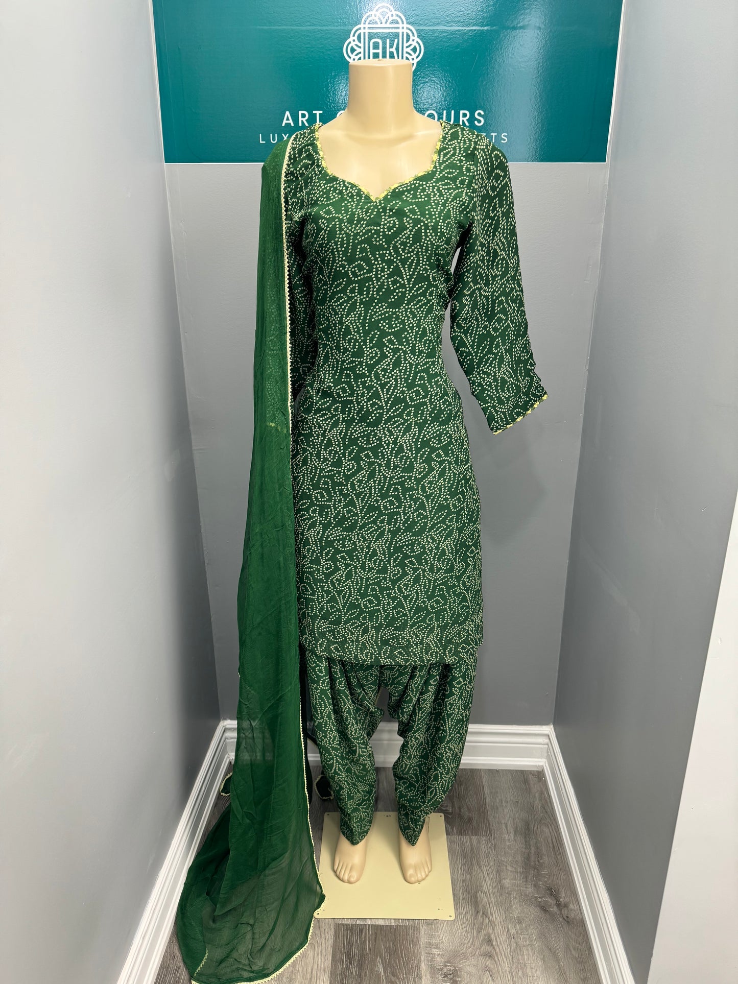 Printed Georgette Bandhani Salwar Suit