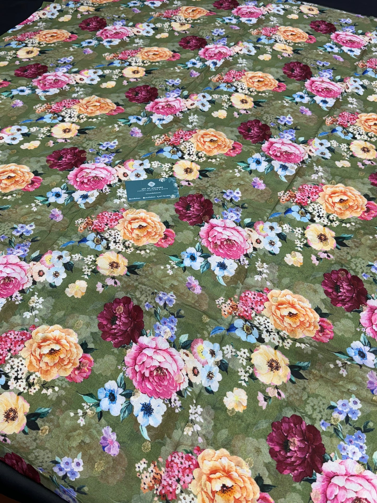 Avraz Phul Unstitched Suit