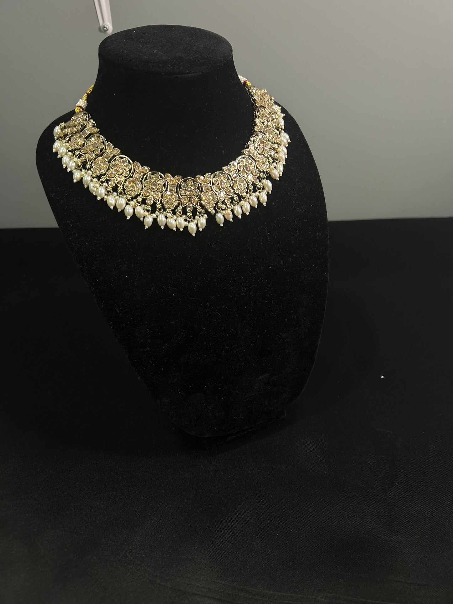 Viya Necklace Set