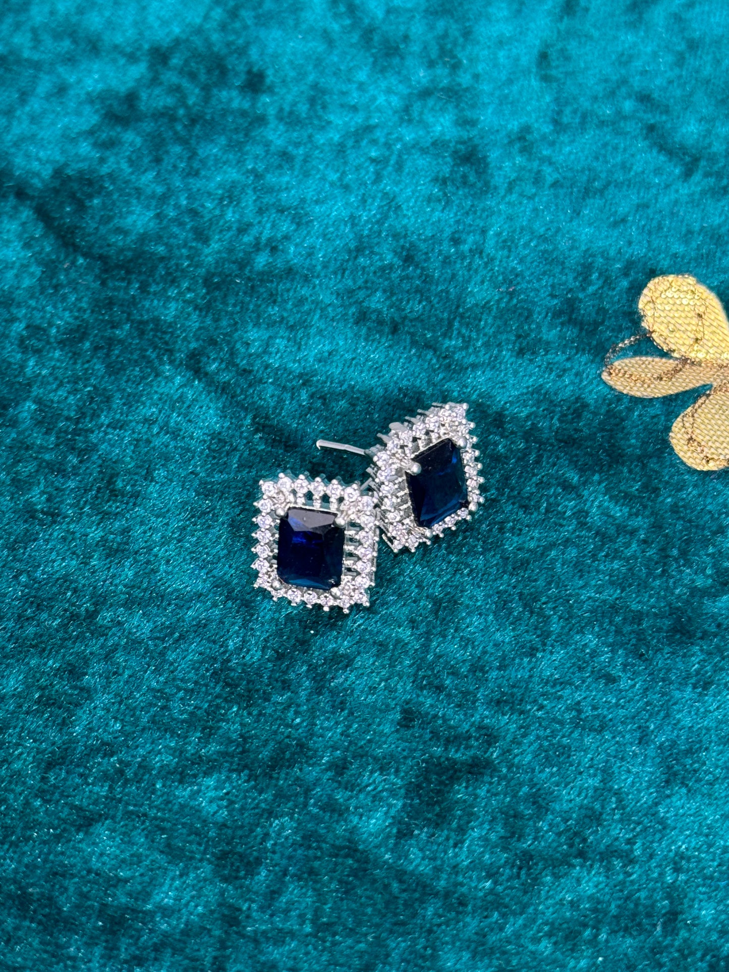 Orchid AD Studs