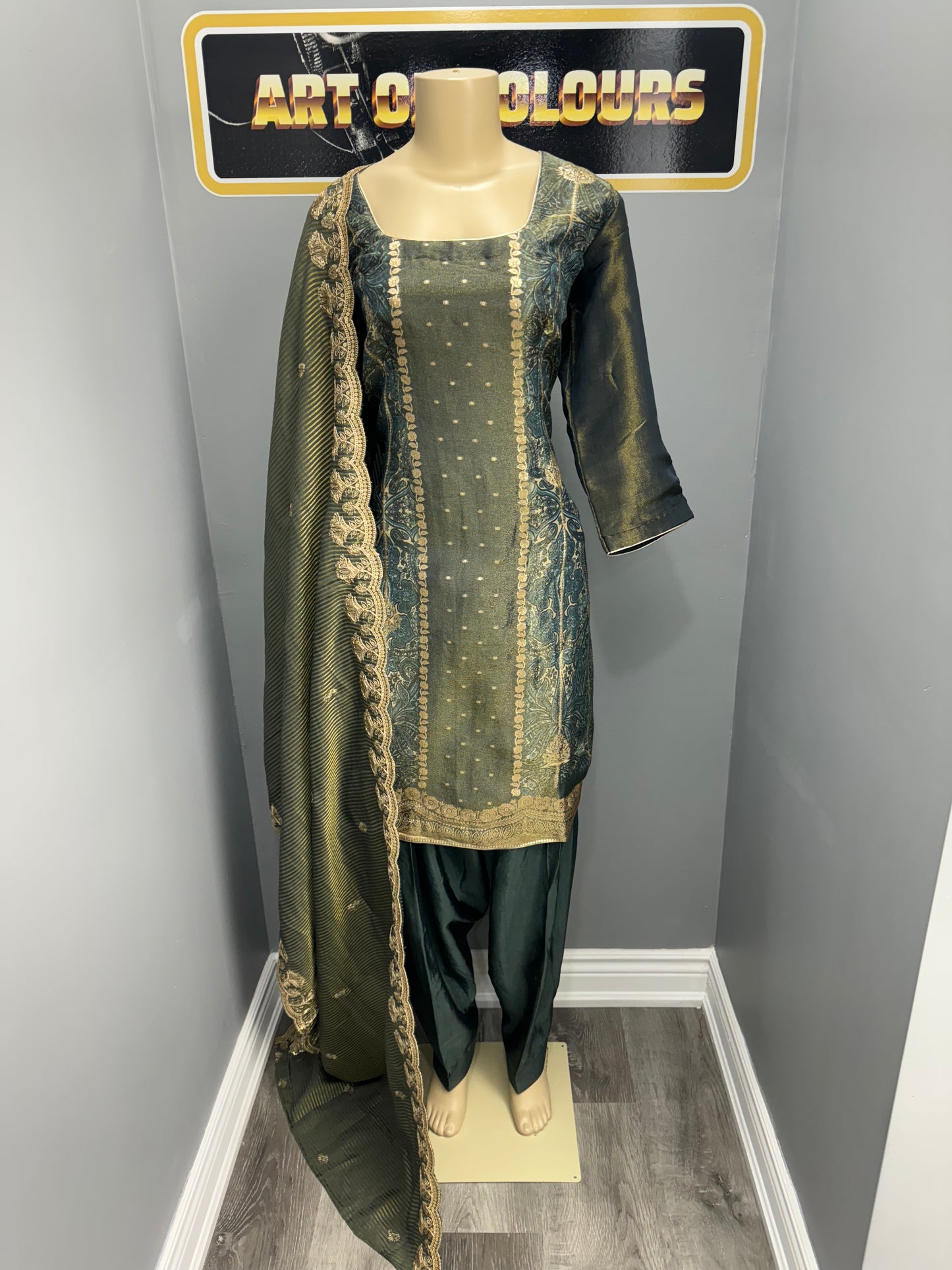 Banarleen Shimmer Salwar Suit