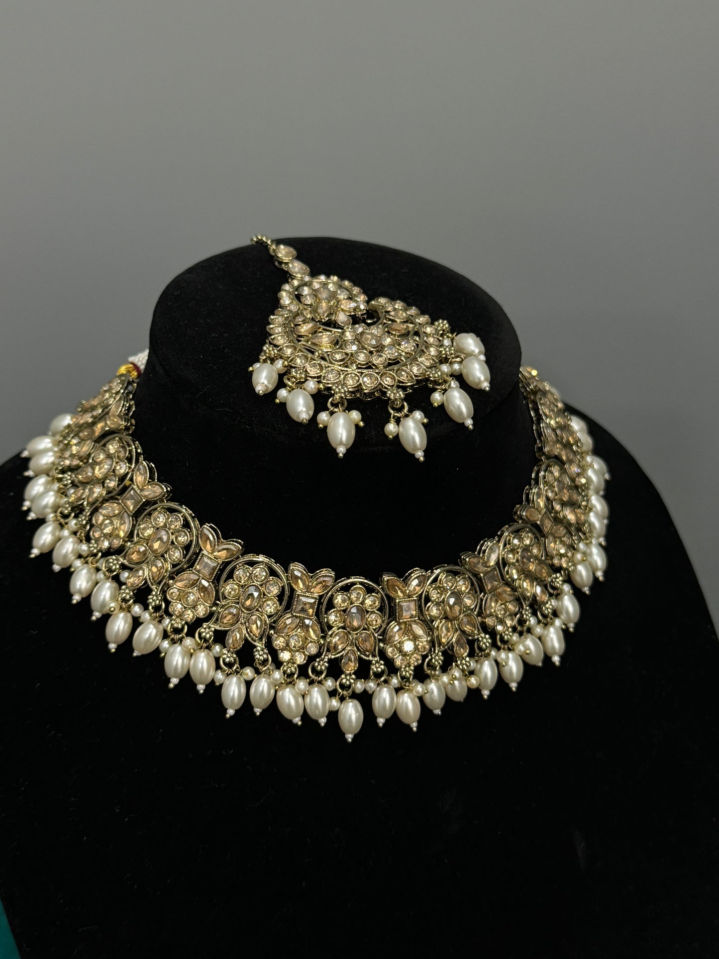 Regal Gold Pearl Choker Set