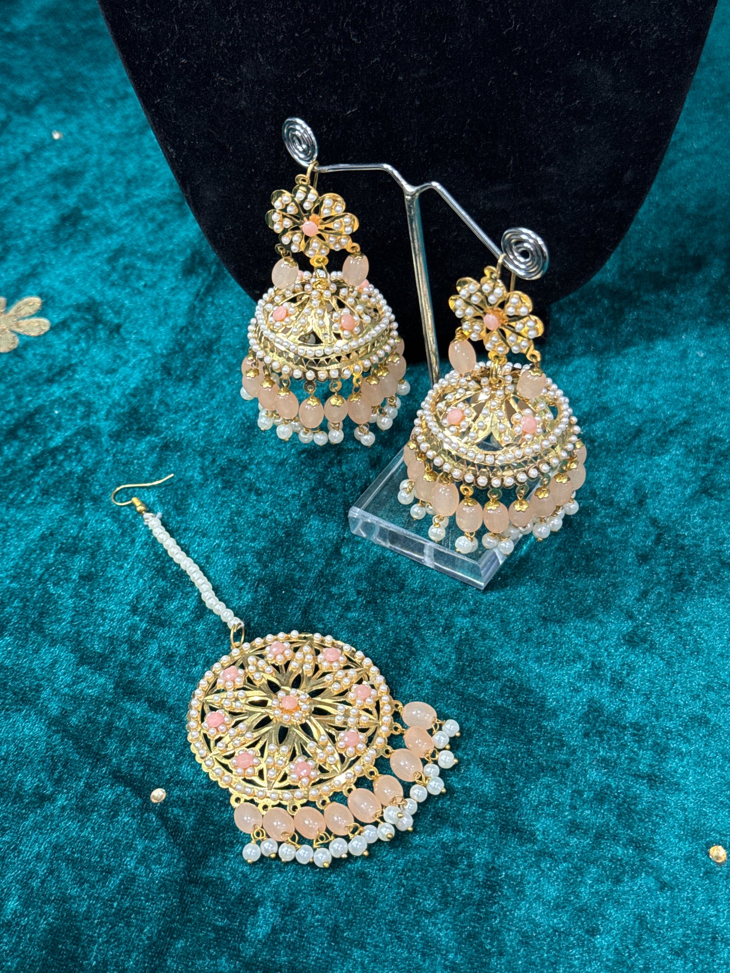 Pipal Patti Necklace Set