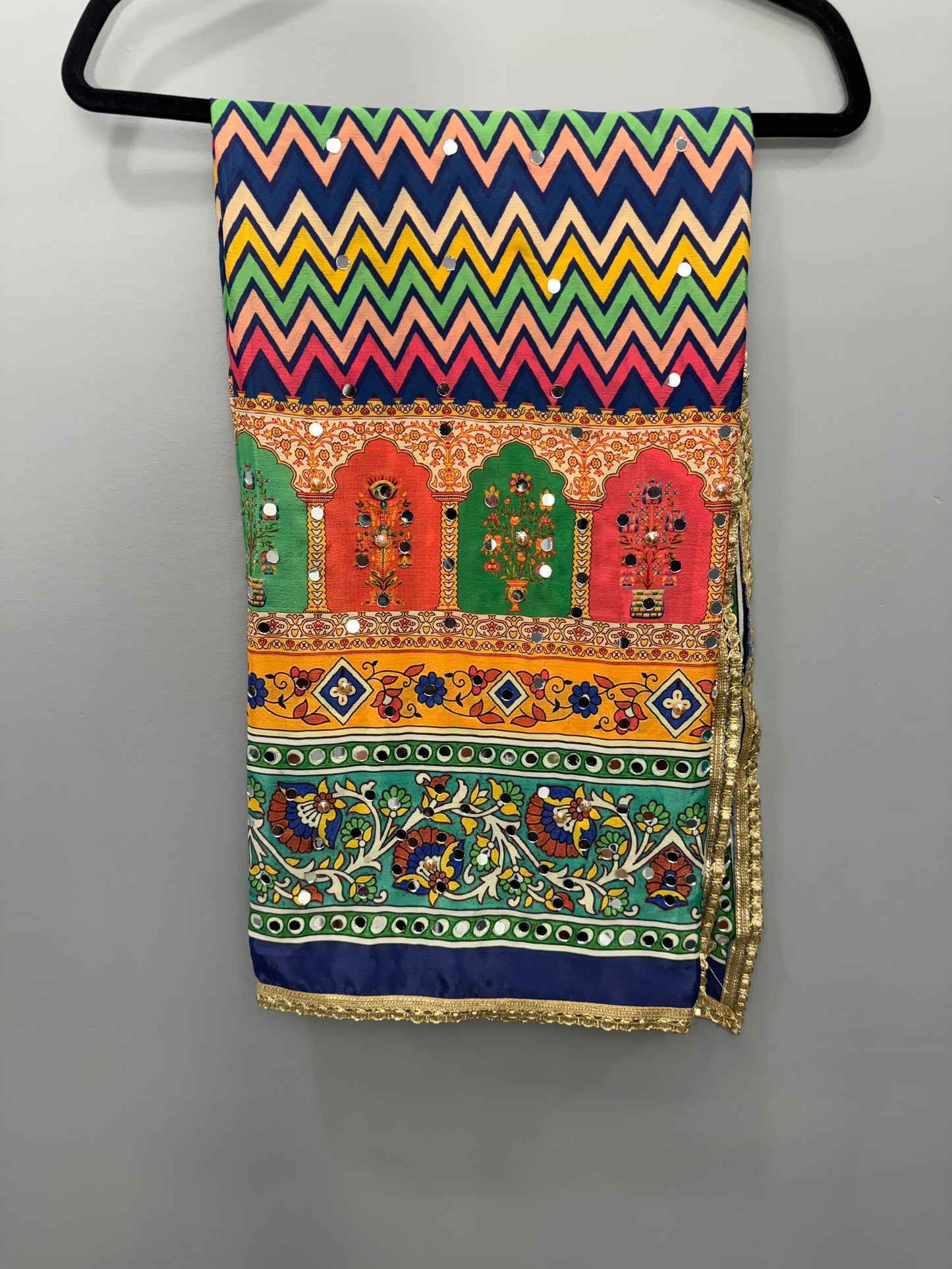 Maya Dupatta