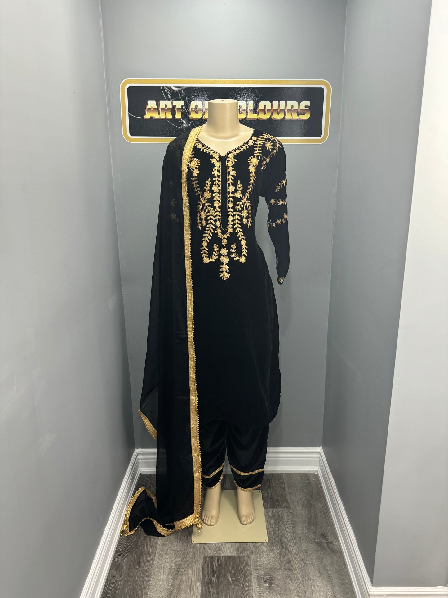 Kala Sona Readymade Velvet Suit