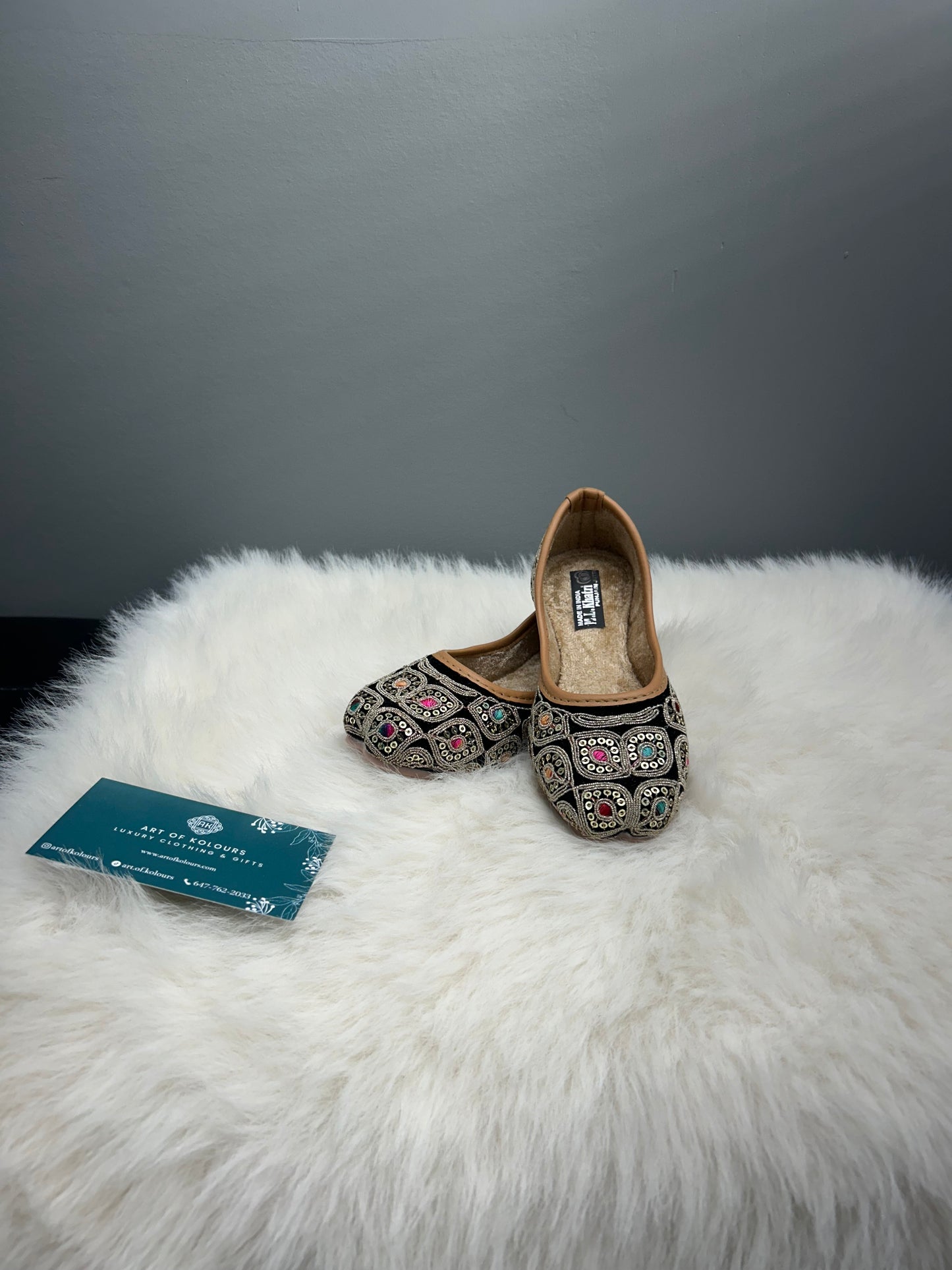 Kids Black Thread & Mirror Jutti