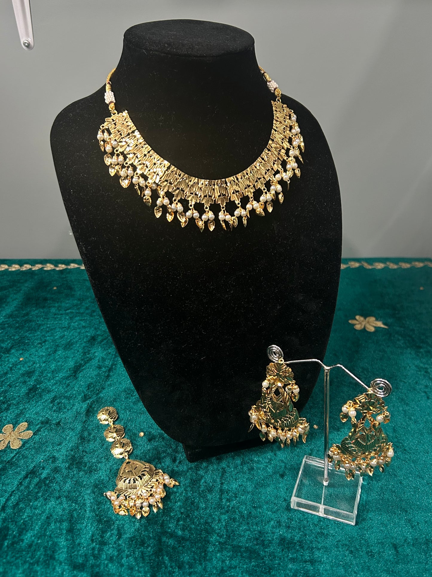 Rajkamal Jadau Set