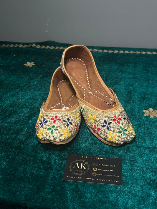 Golden Multicolour Star Jutti