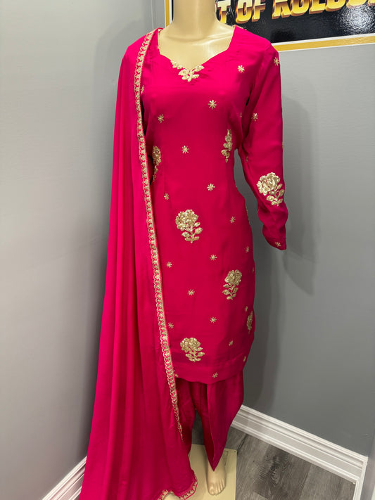 Gulabi Sippi Salwar Suit