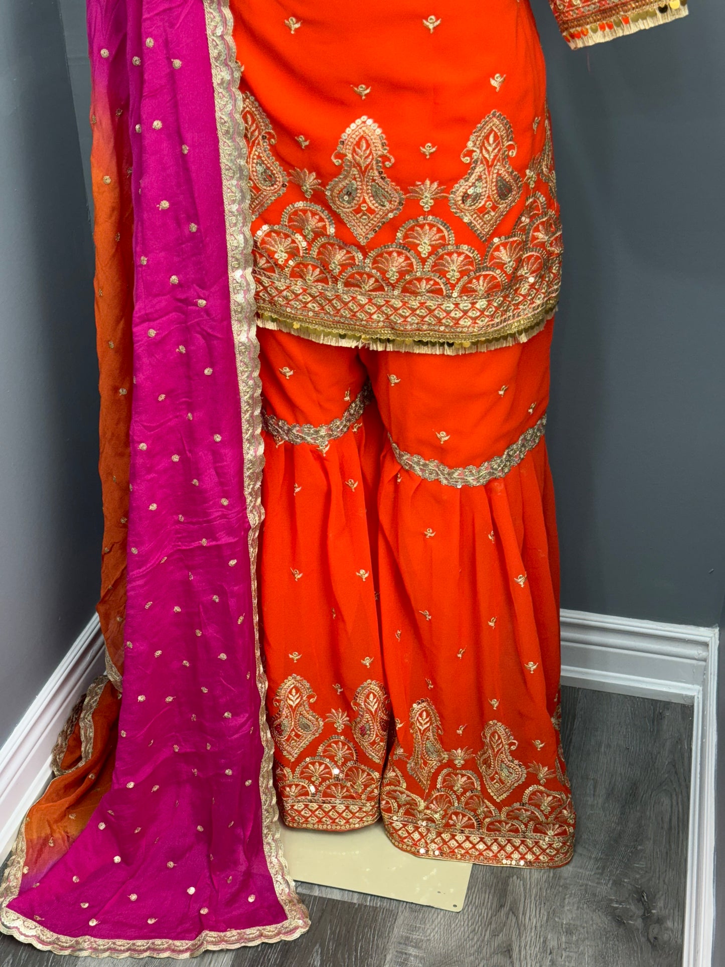 Santri Gharara Suit