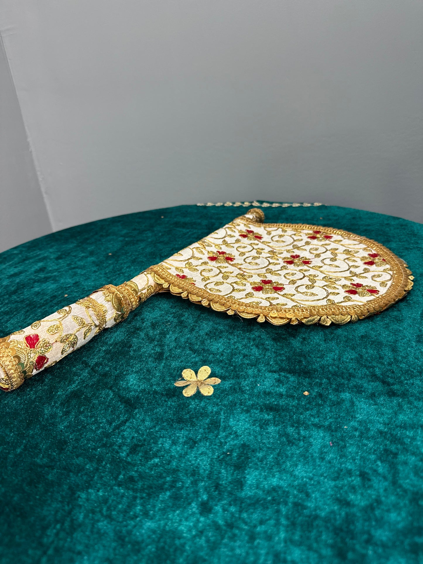Embroidered Pakhi