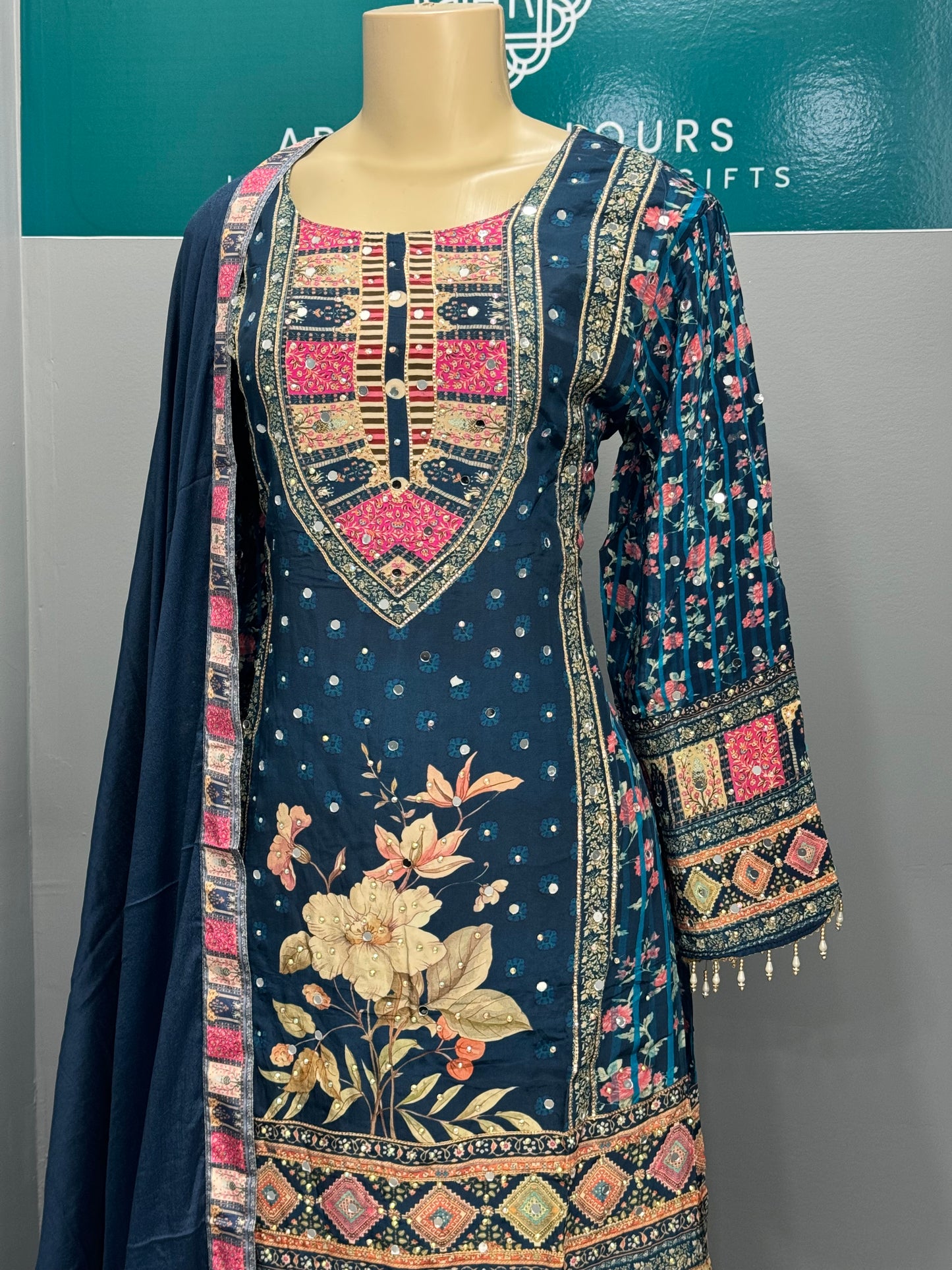 Readymade Crepe Pant Suit- AK5153-17