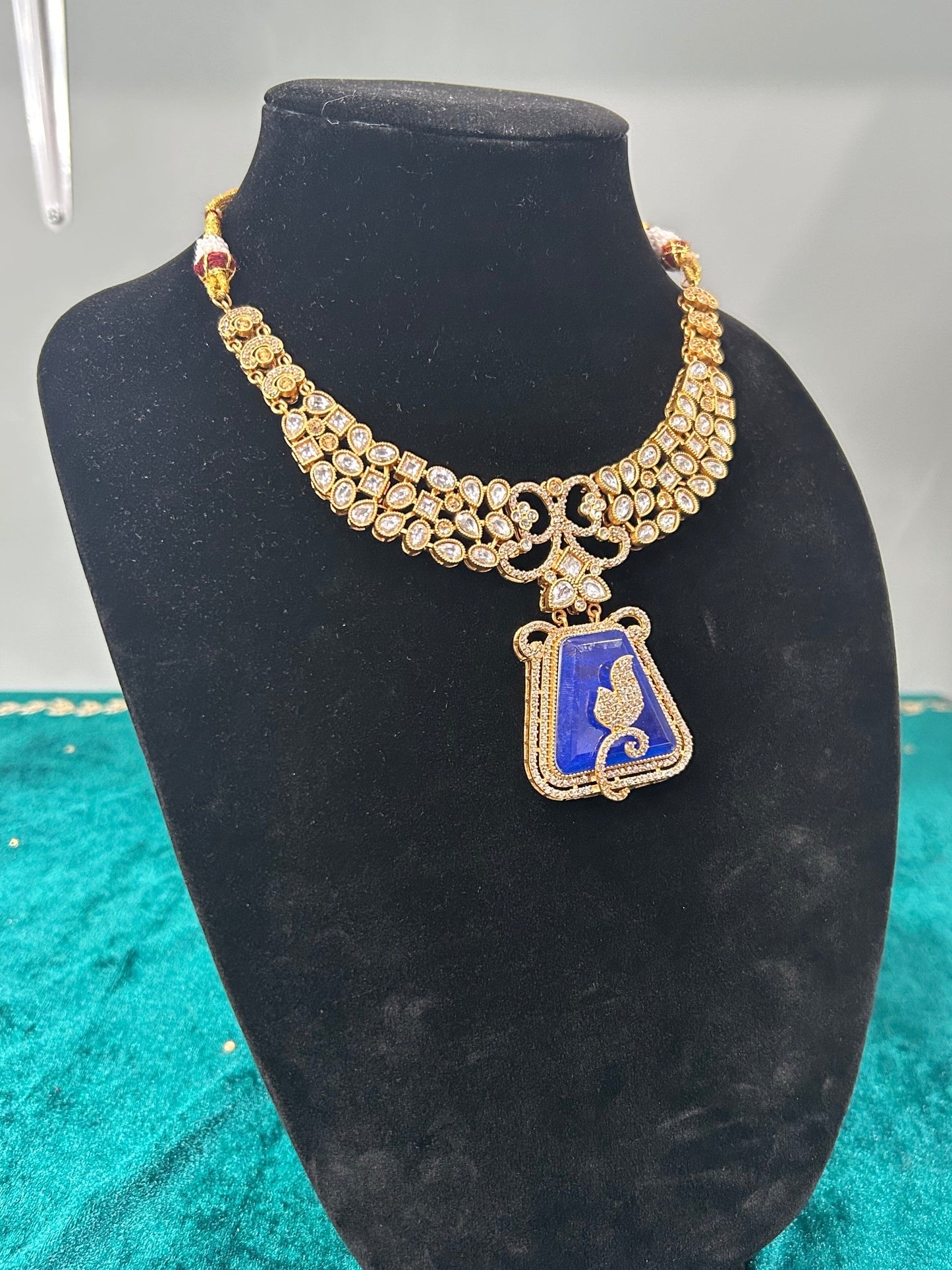 Royal Blue Moissanite Kundan Necklace Set