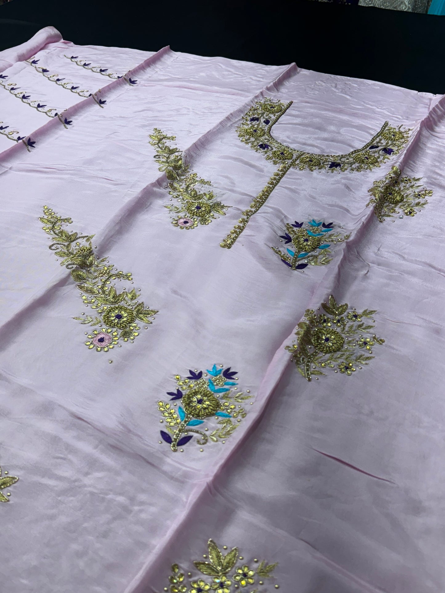 Gulabanar Handwork Unstitched Suit