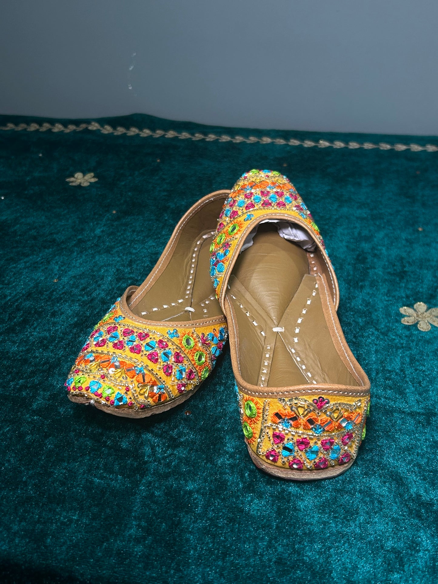 Yellow Multicolour Jutti