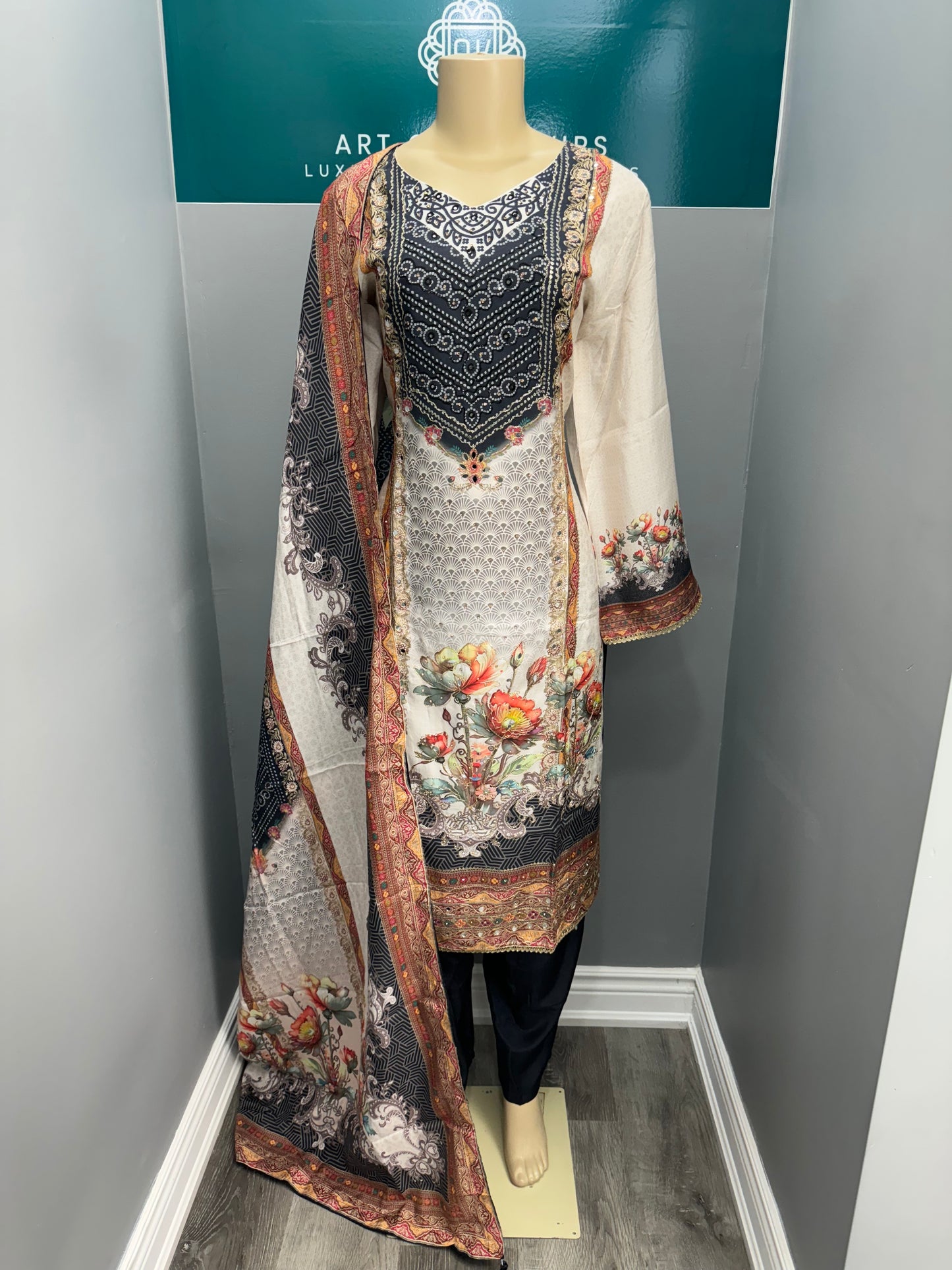 Readymade Crepe Pant Suit- AK2428-32