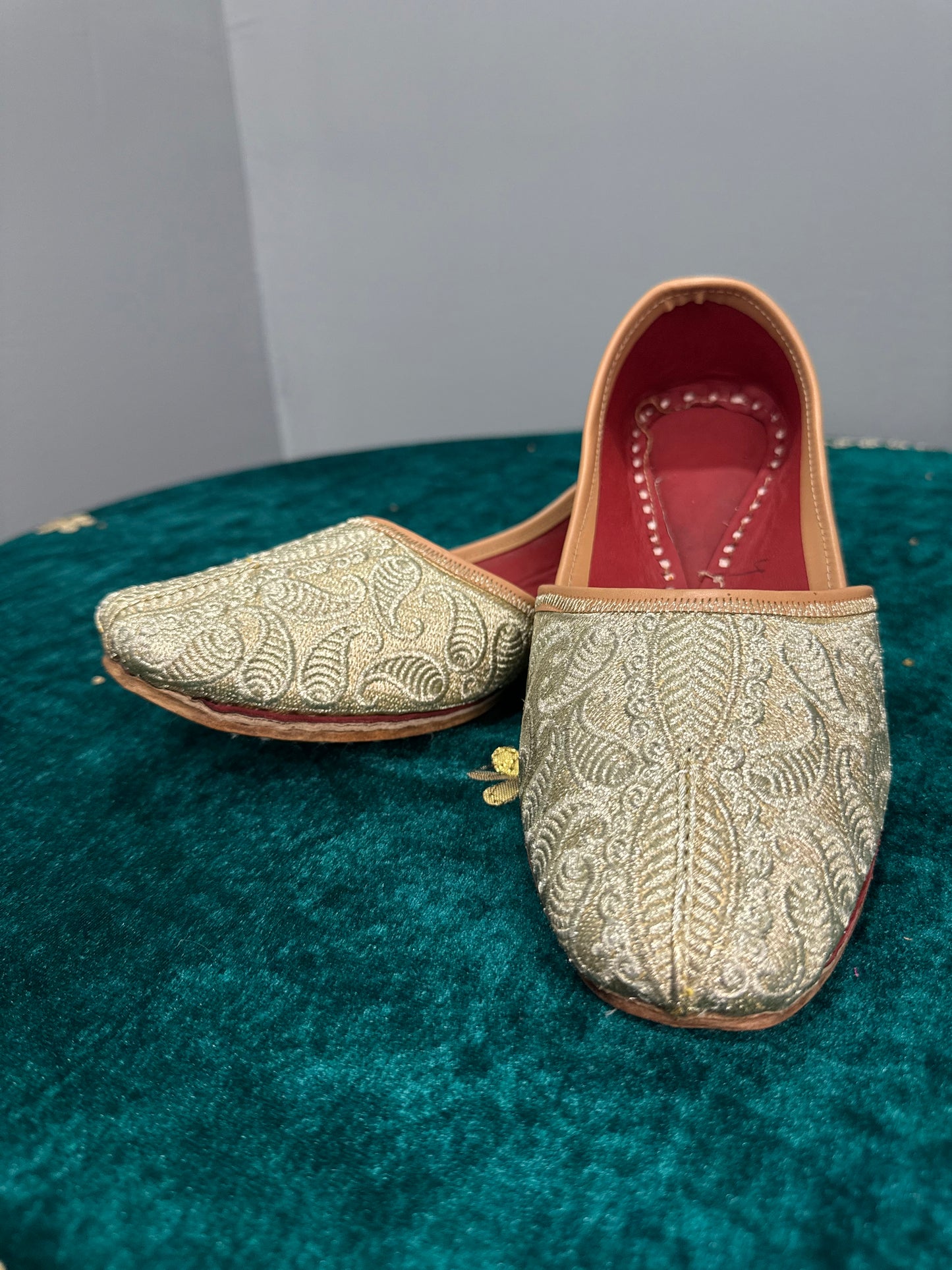 White Gold Men’s Jutti