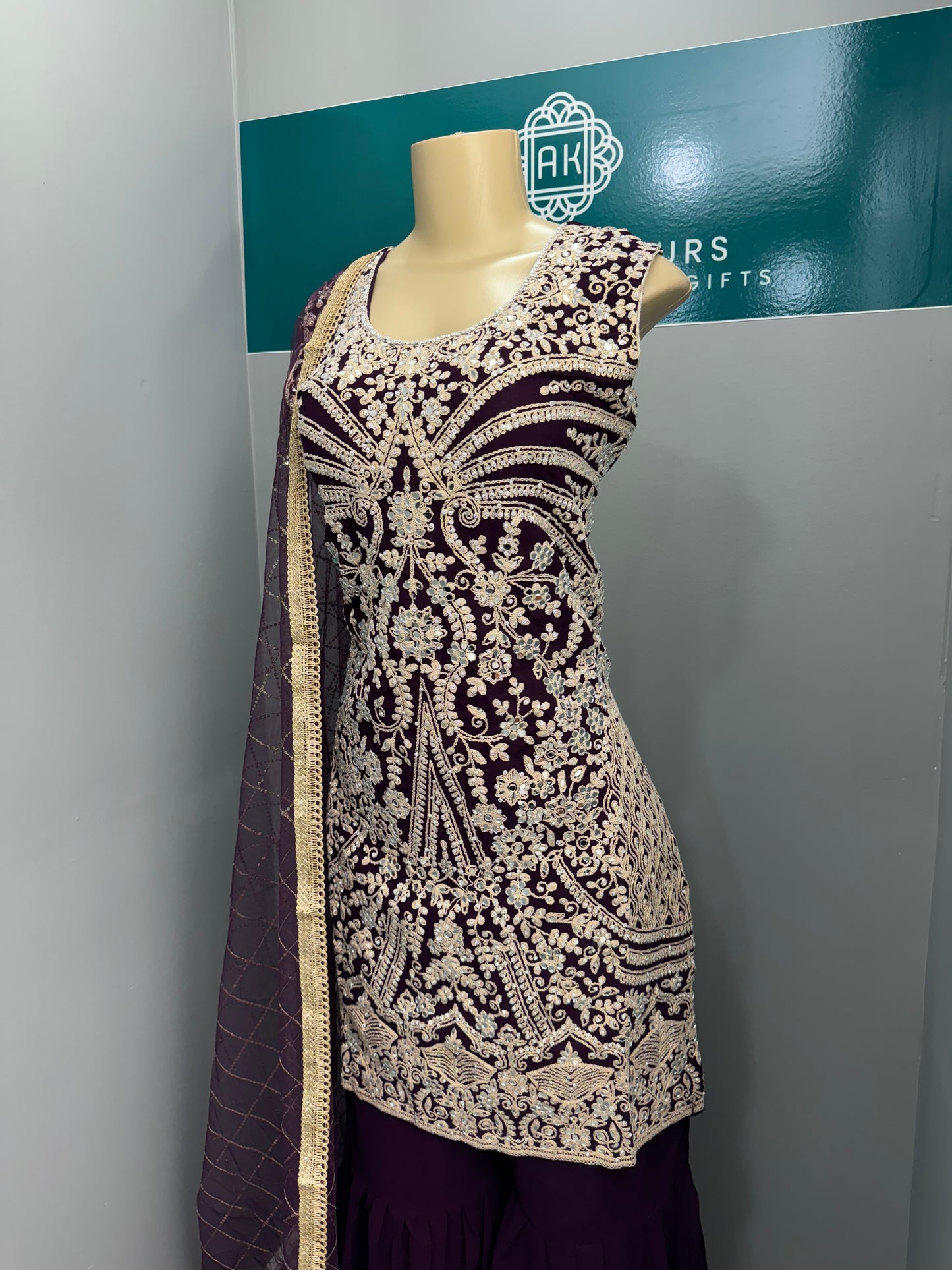 Wavy Shaan Readymade Gharara Suit