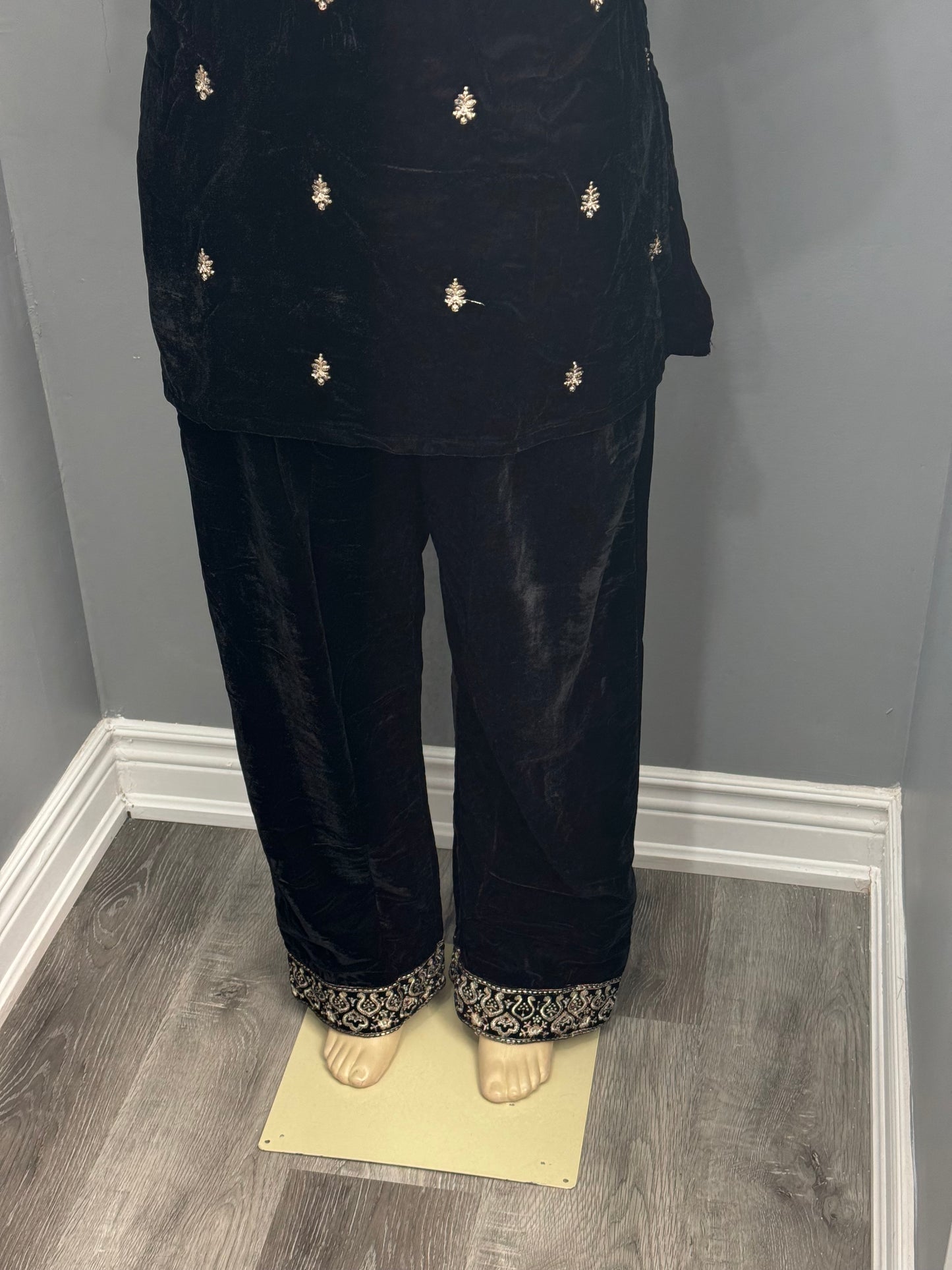 Black Velvet Cord Set- AK7475-10