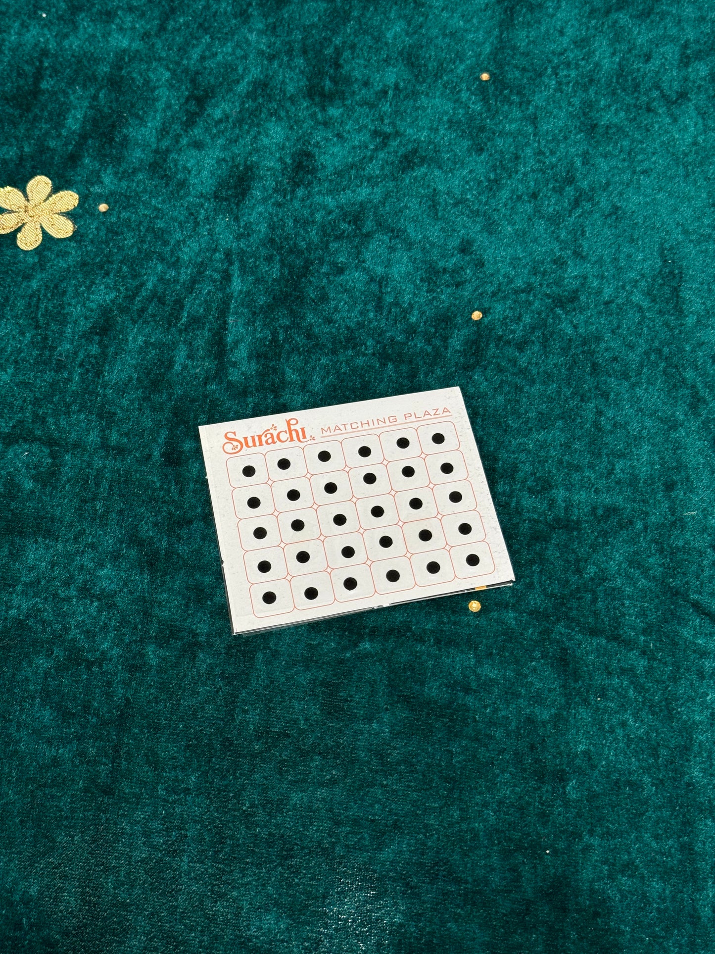 Surachi Black Round Bindis