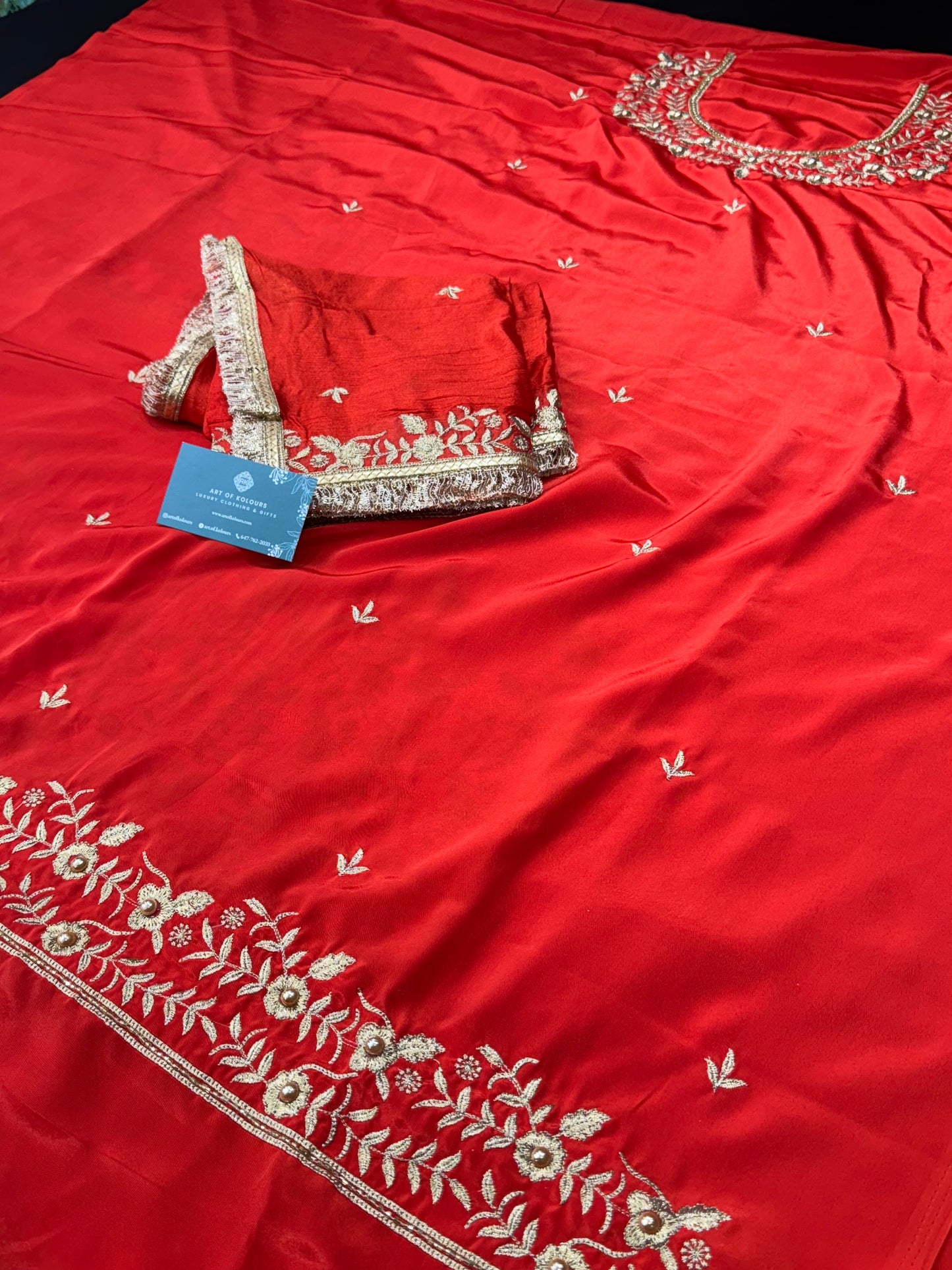 Santri Phul Gulbar Unstitched Suit