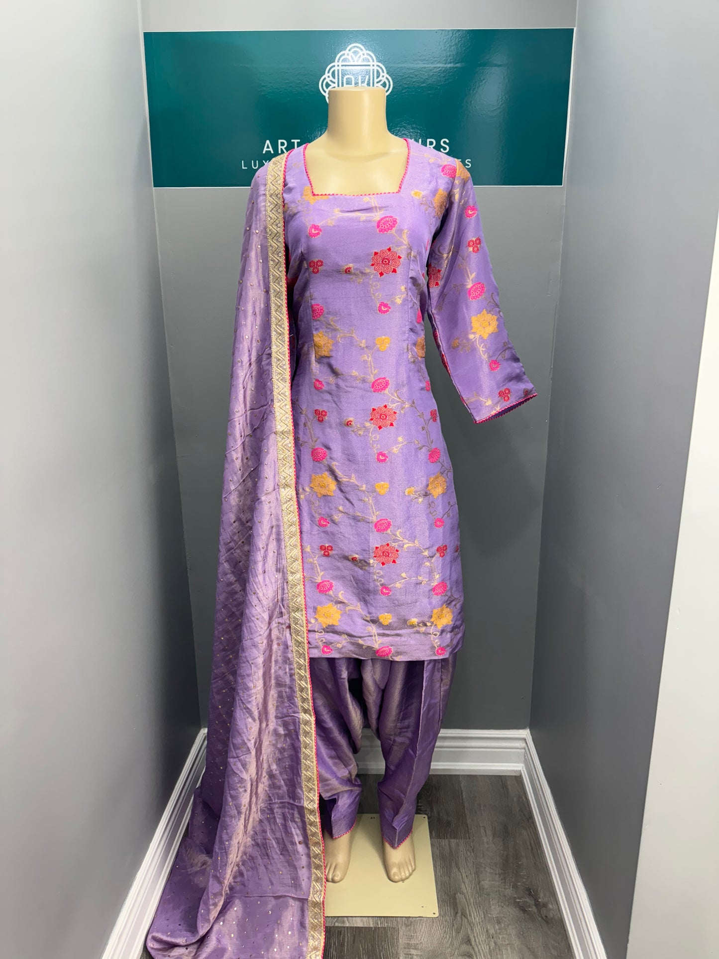Shimmer Banar Salwar Suit- Lavender