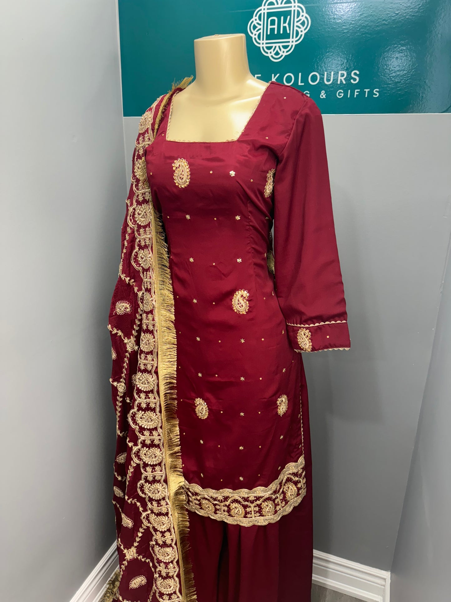 Farkabadi Juzar Sharara Suit