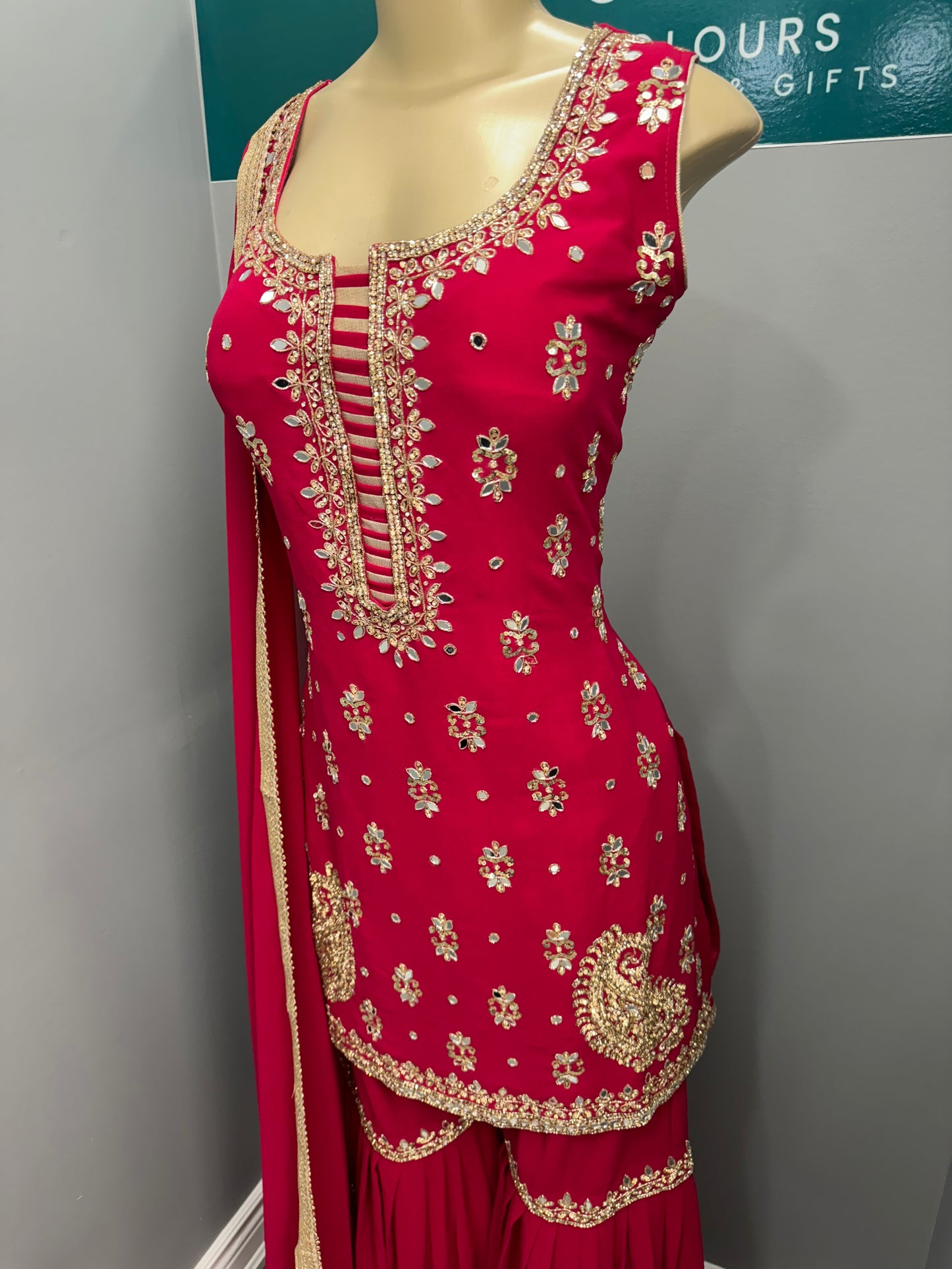 Navi Readymade Gharara Suit